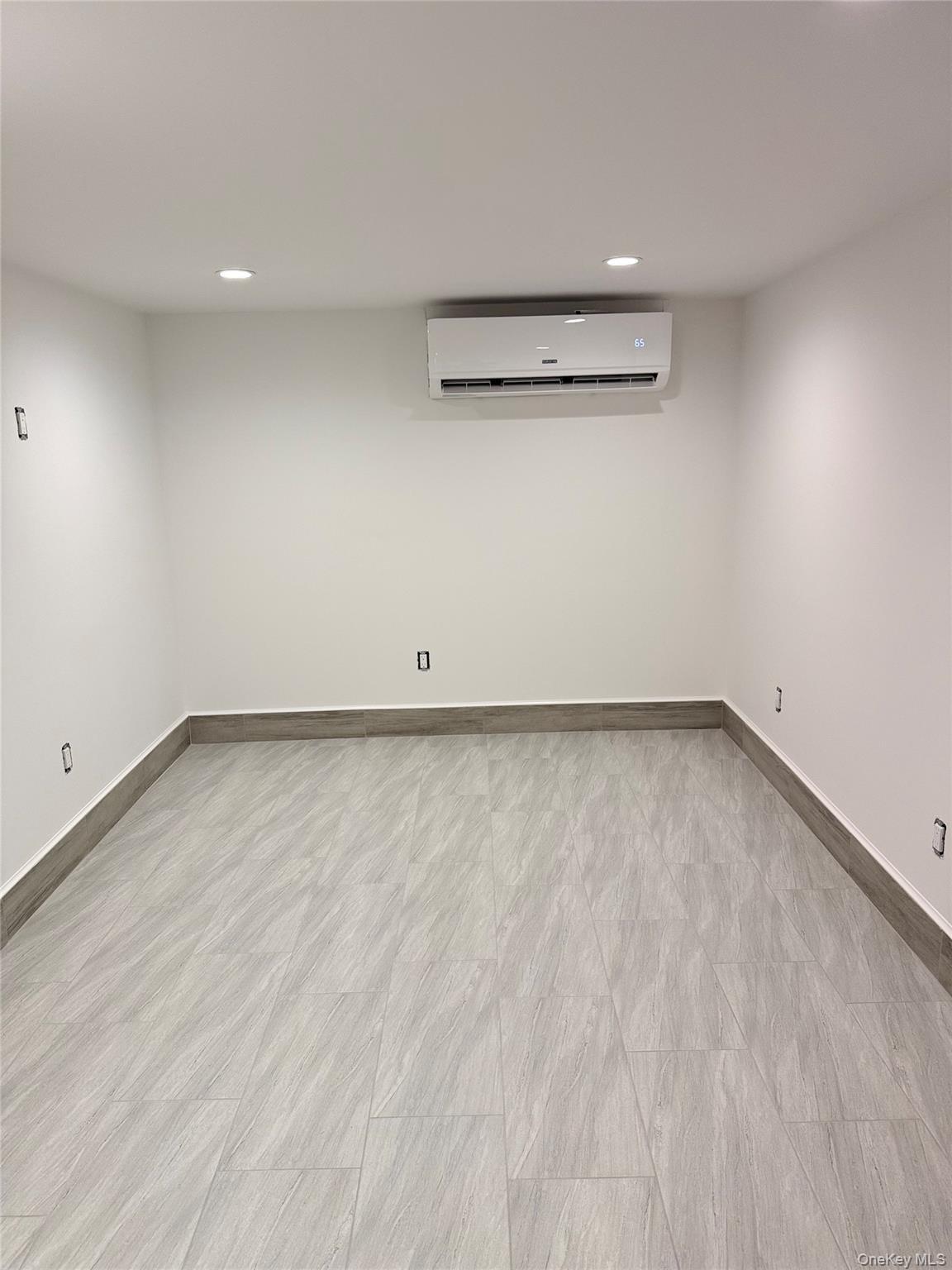 174 Whittier Avenue, Babylon, NY 11703