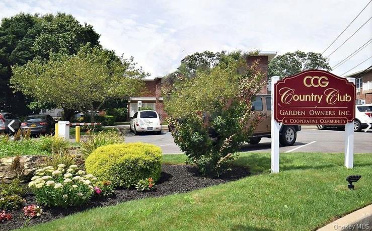 224 Farber Drive Farber # 224, West Babylon, NY 11704