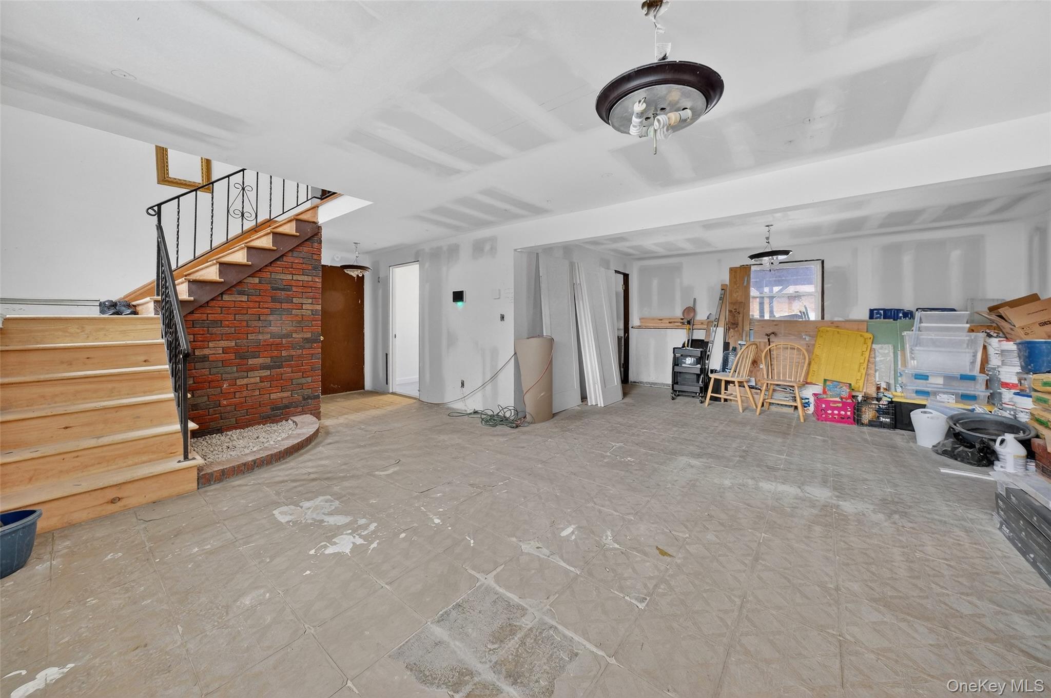 93 Old Mill Road, Wallkill, NY 12589