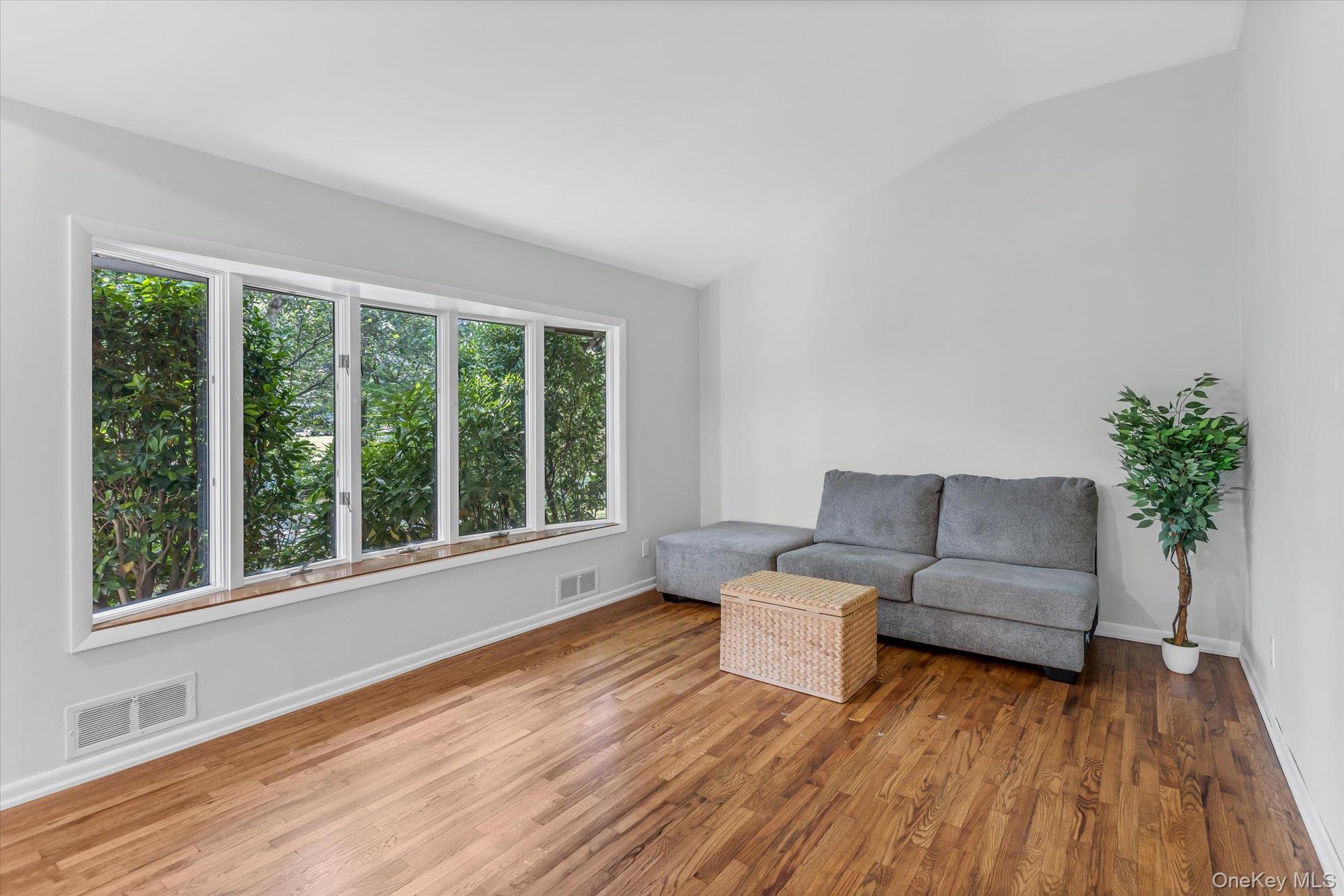 49 Thorney Avenue, Huntington Station, NY 11746