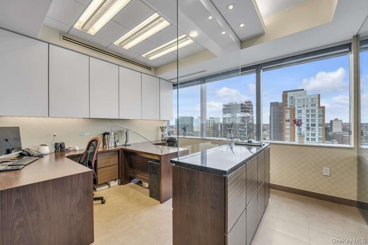 38-25 Main Street # 11F, Flushing, NY 11354