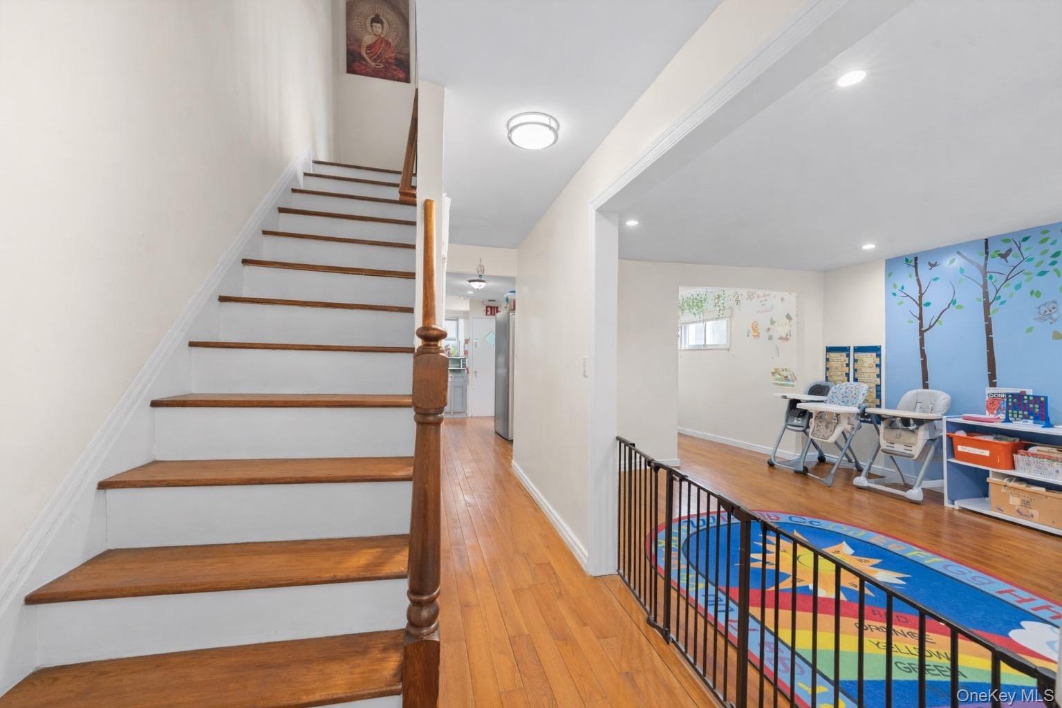 1031 E 225, Bronx, NY 10466