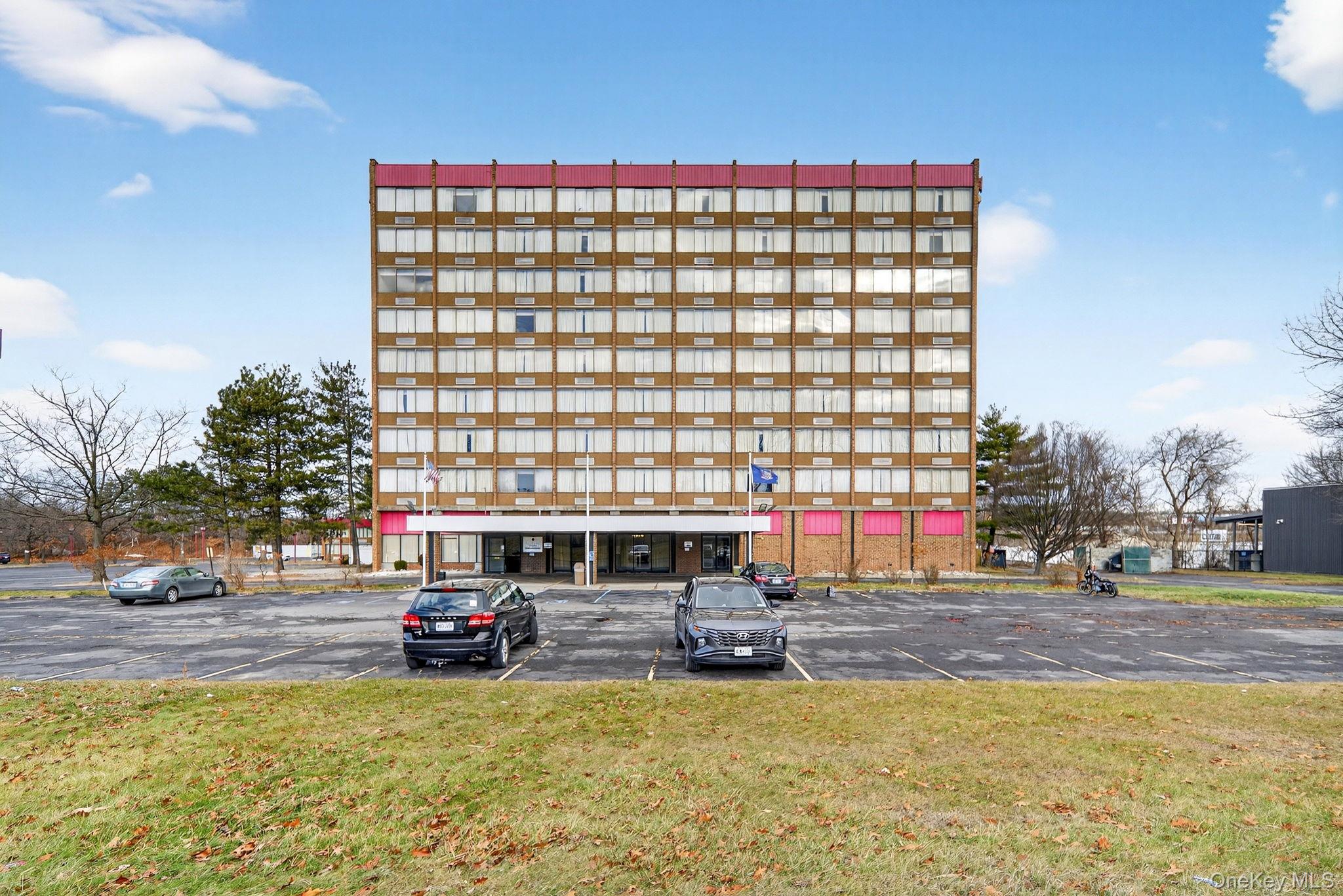 3 Watervliet Ave Ext, Colonie, NY 12206