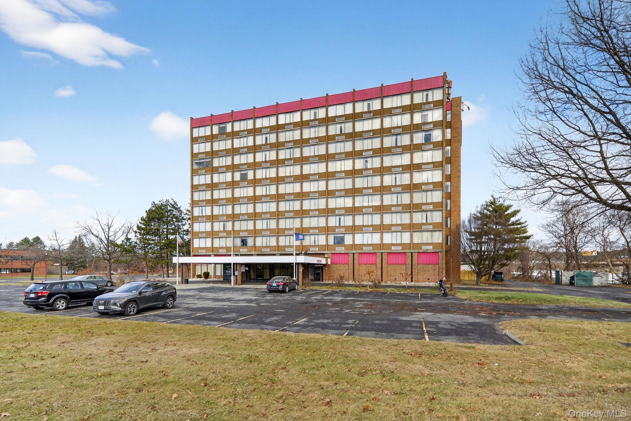 3 Watervliet Ave Ext, Colonie, NY 12206