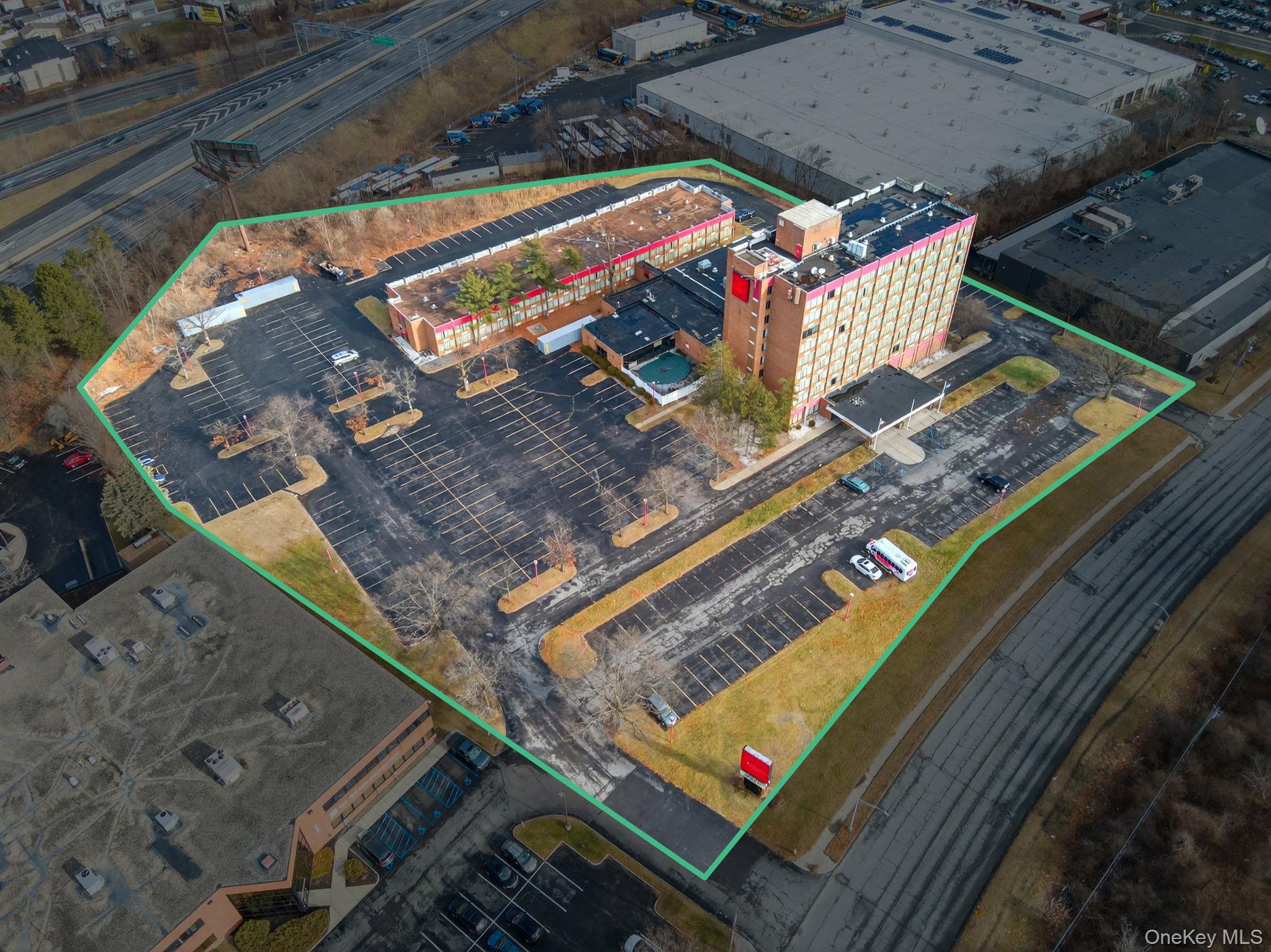 3 Watervliet Ave Ext, Colonie, NY 12206