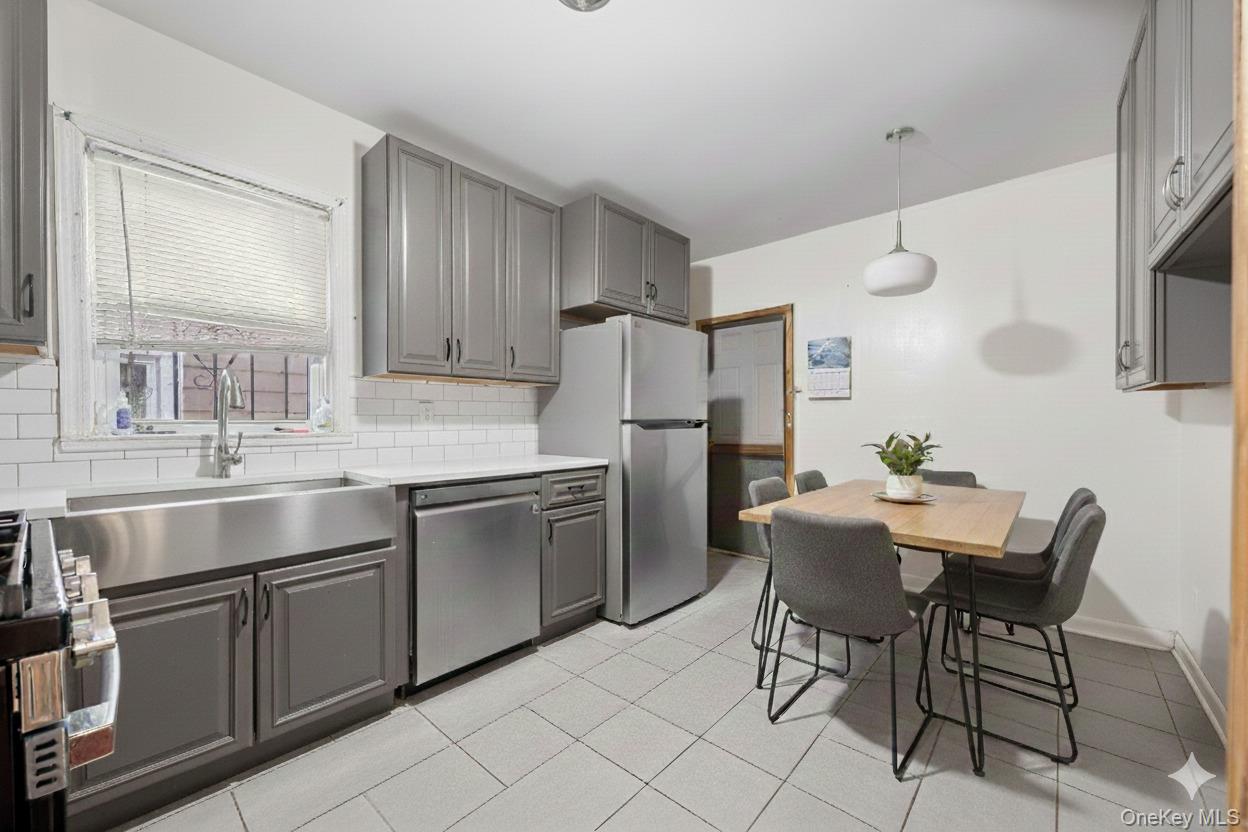 4450 Hill Avenue, Bronx, NY 10466