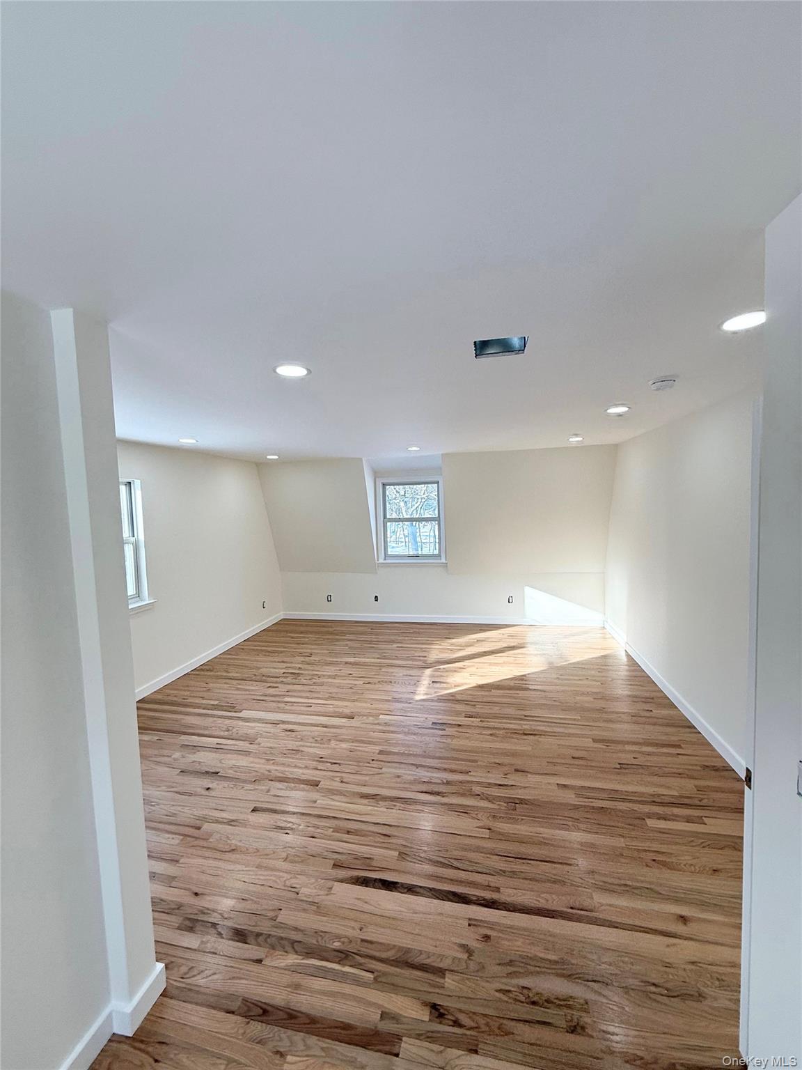 31 N Cozine Road, Manorville, NY 11949