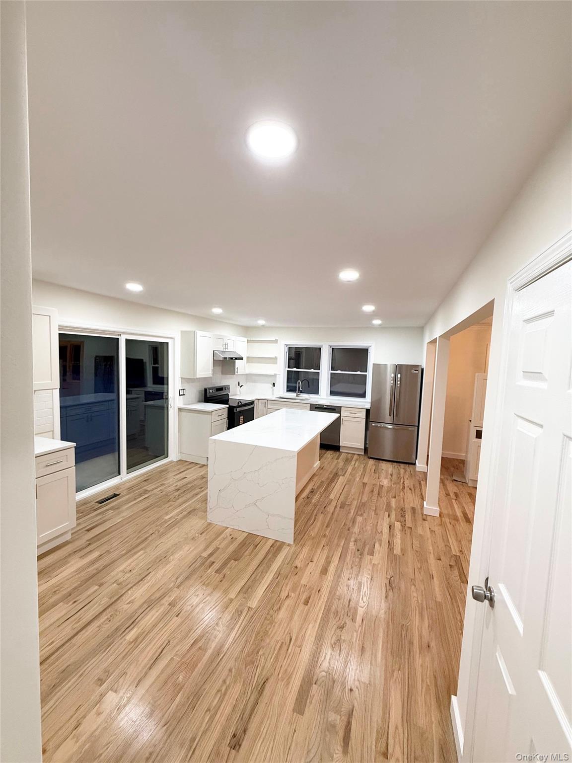 31 N Cozine Road, Manorville, NY 11949