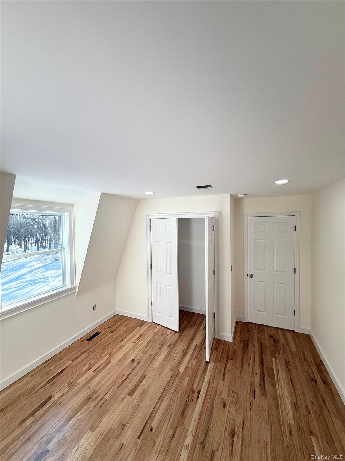 31 N Cozine Road, Manorville, NY 11949