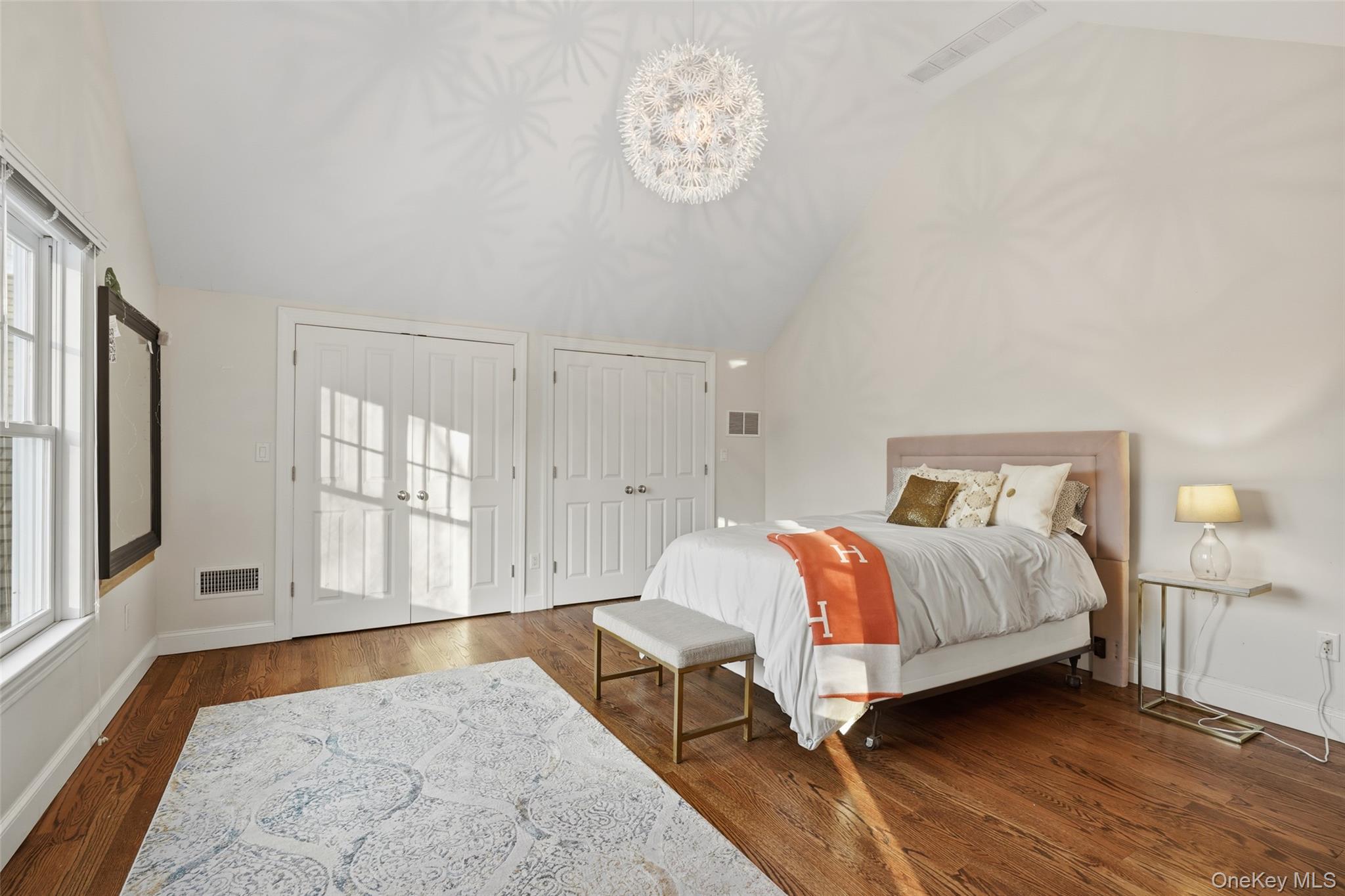 19 Sherwood Road, Pound Ridge, NY 10576