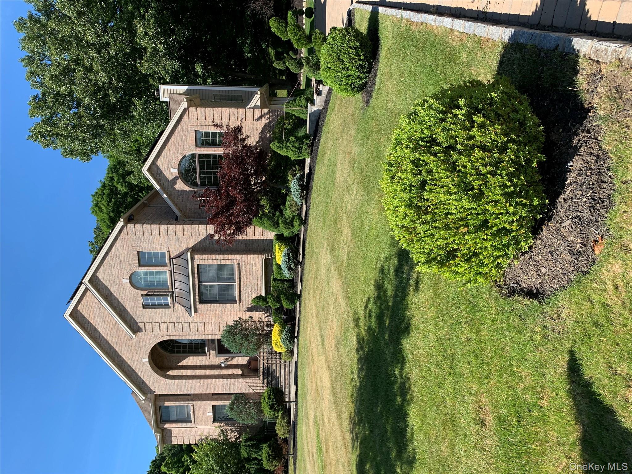 1 McCarthy Circle, Stony Point, NY 10980