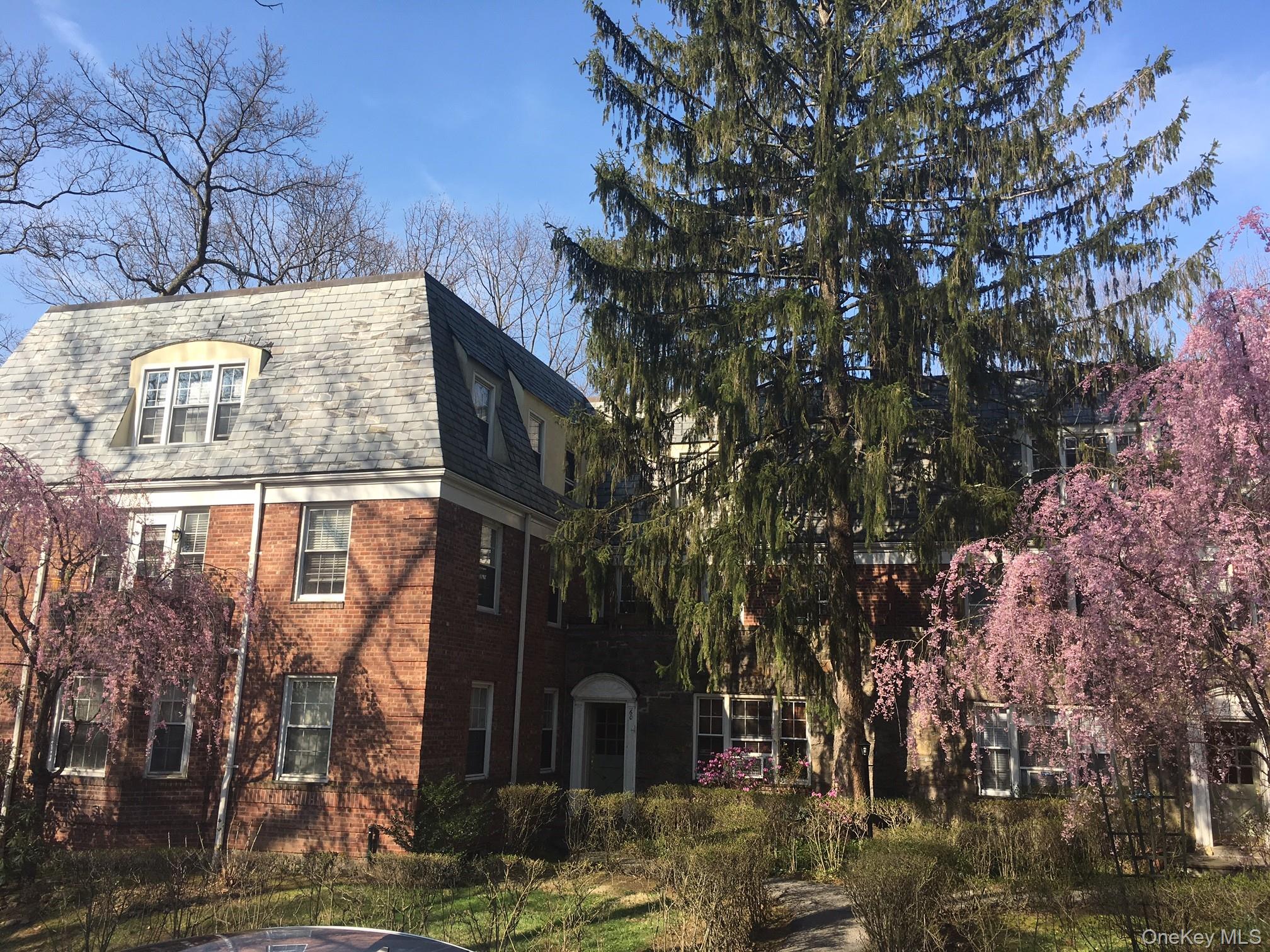 60 Pinewood Avenue # 1B, Hartsdale, NY 10530