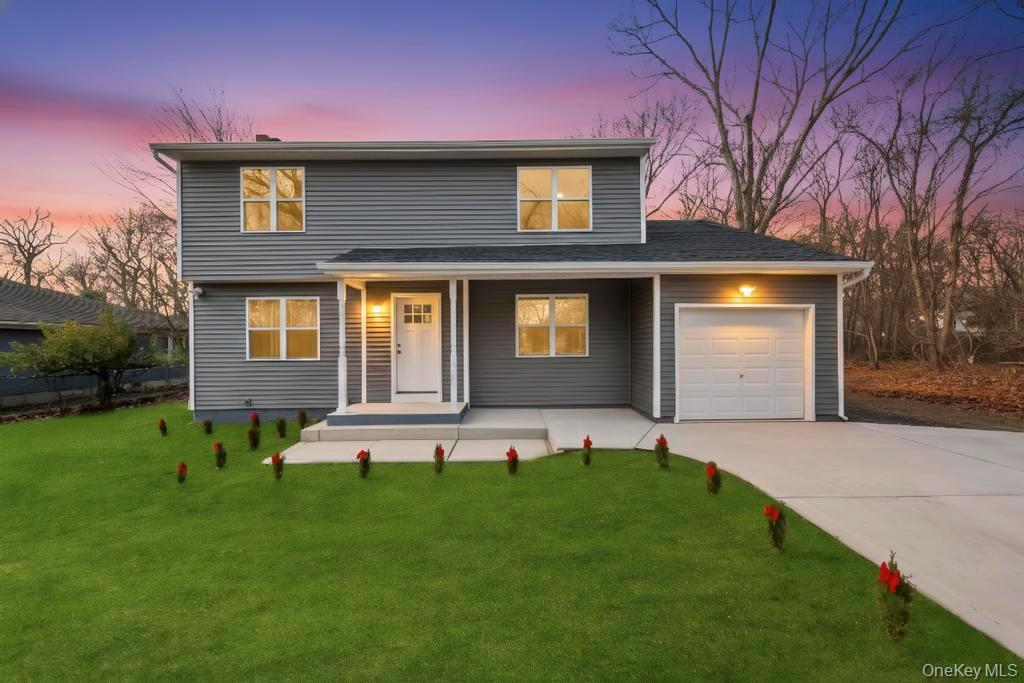 4 Dourland Road, Medford, NY 11763