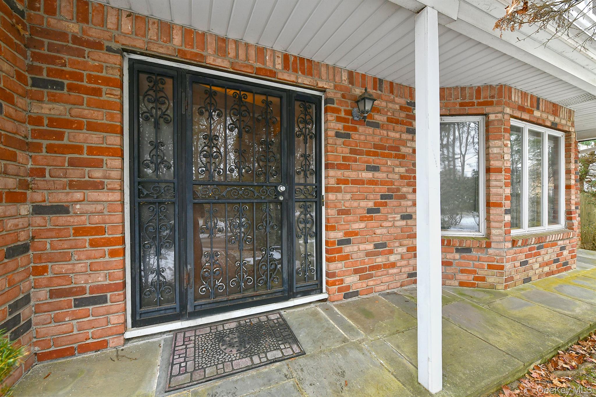 99 Oakfield Avenue, Dix Hills, NY 11746