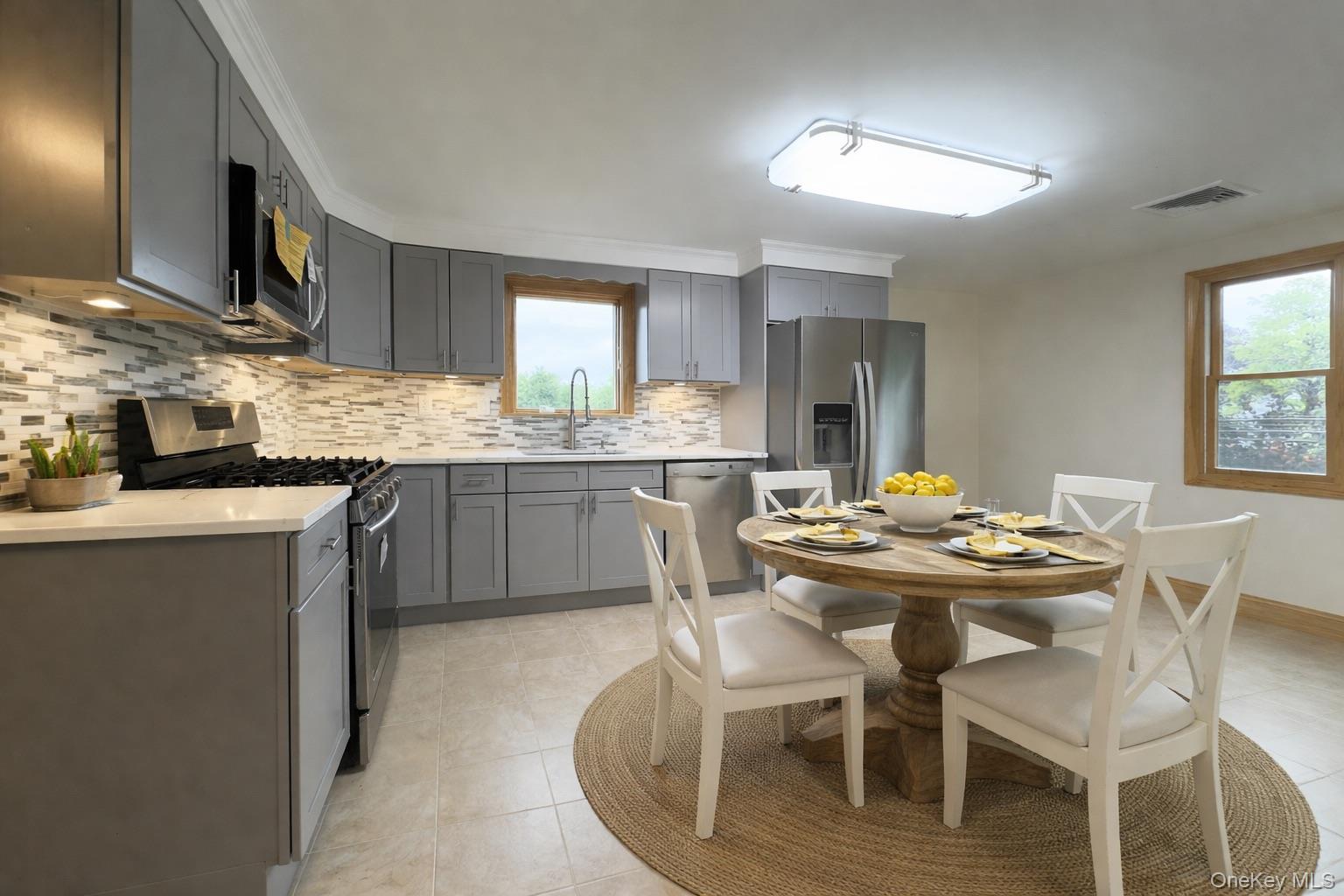 55 Landau Avenue, Floral Park, NY 11001