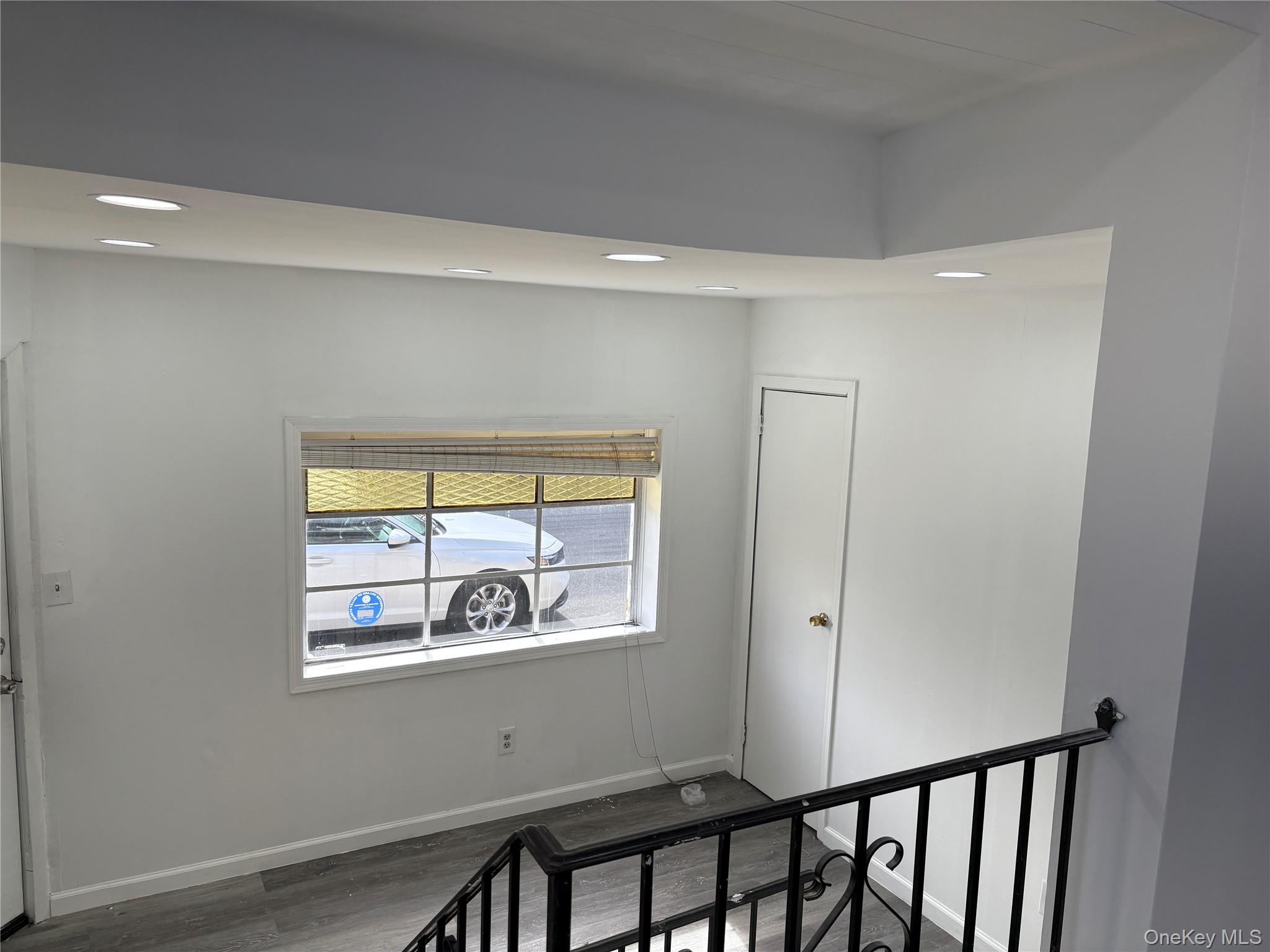 27 W Hawthorne Avenue, Valley Stream, NY 11580