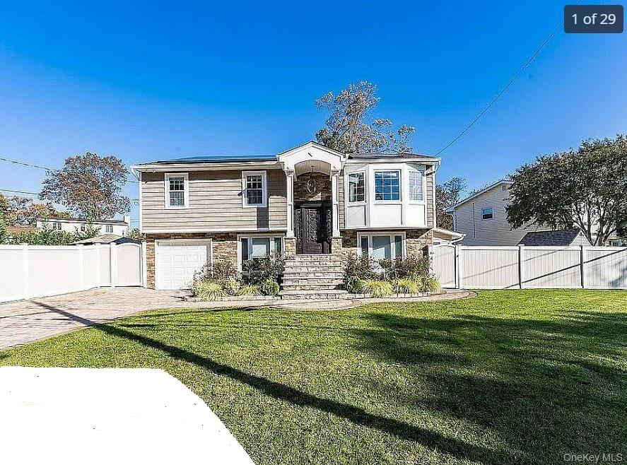 101 Hillside Road, Deer Park, NY 11729