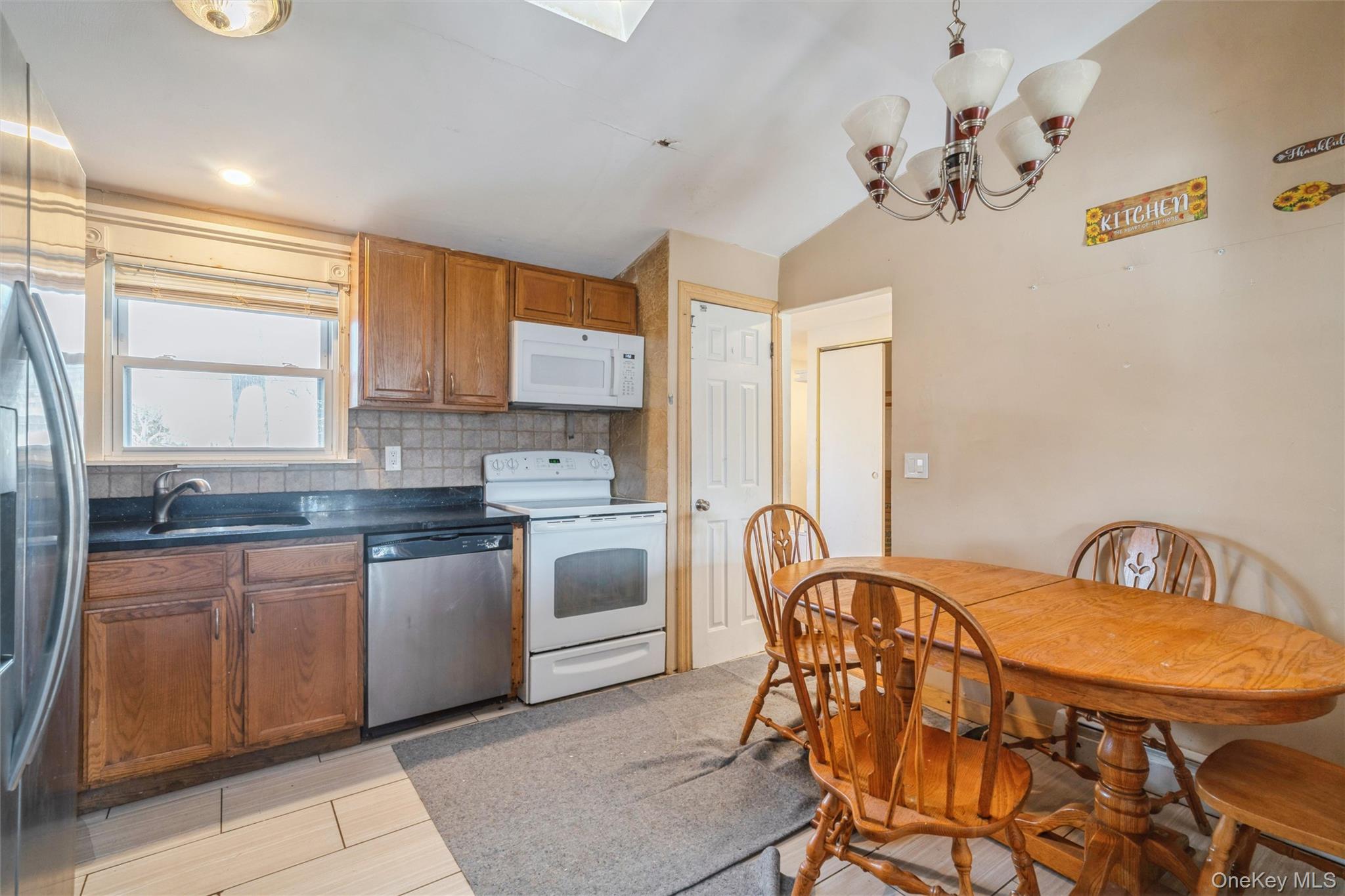 4 Laurel Lane, Shirley, NY 11967