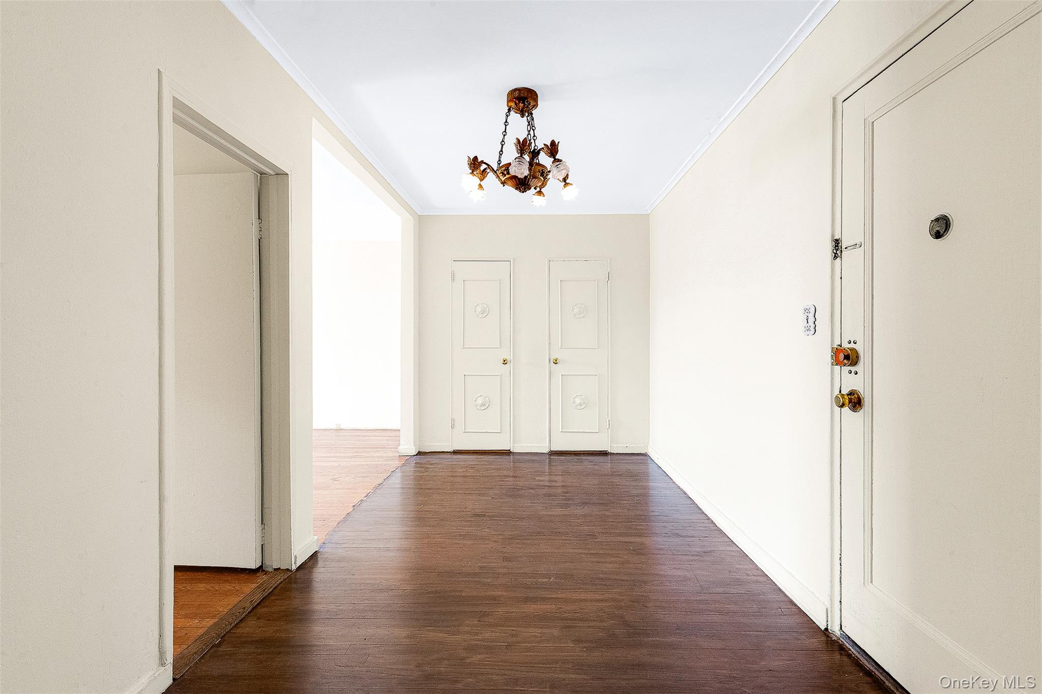 67-66 108th Street # D37, Forest Hills, NY 11375