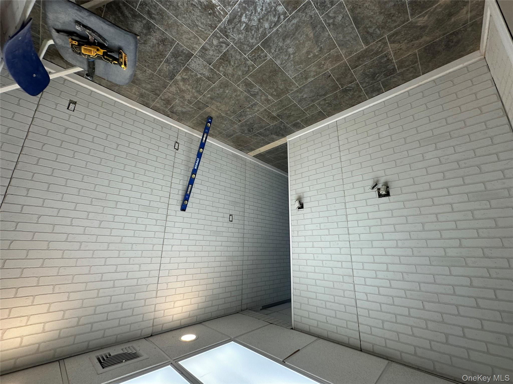 135 Rockaway, Lawrence, NY 11559