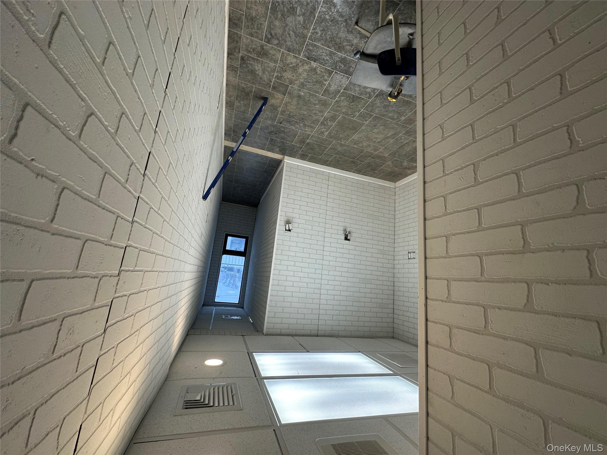 135 Rockaway, Lawrence, NY 11559