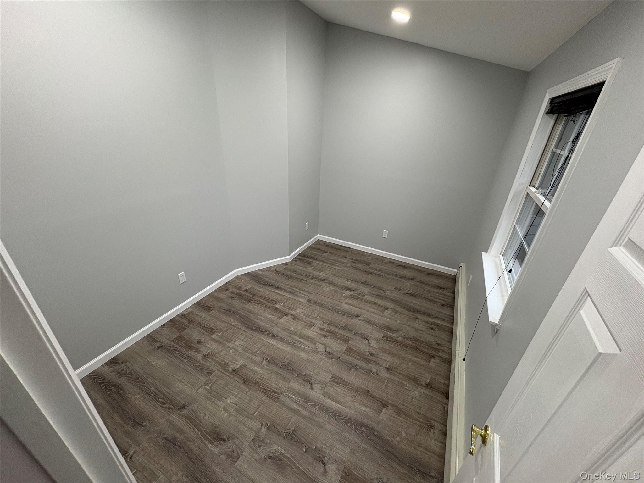 10 Matsunaye Drive, Medford, NY 11763