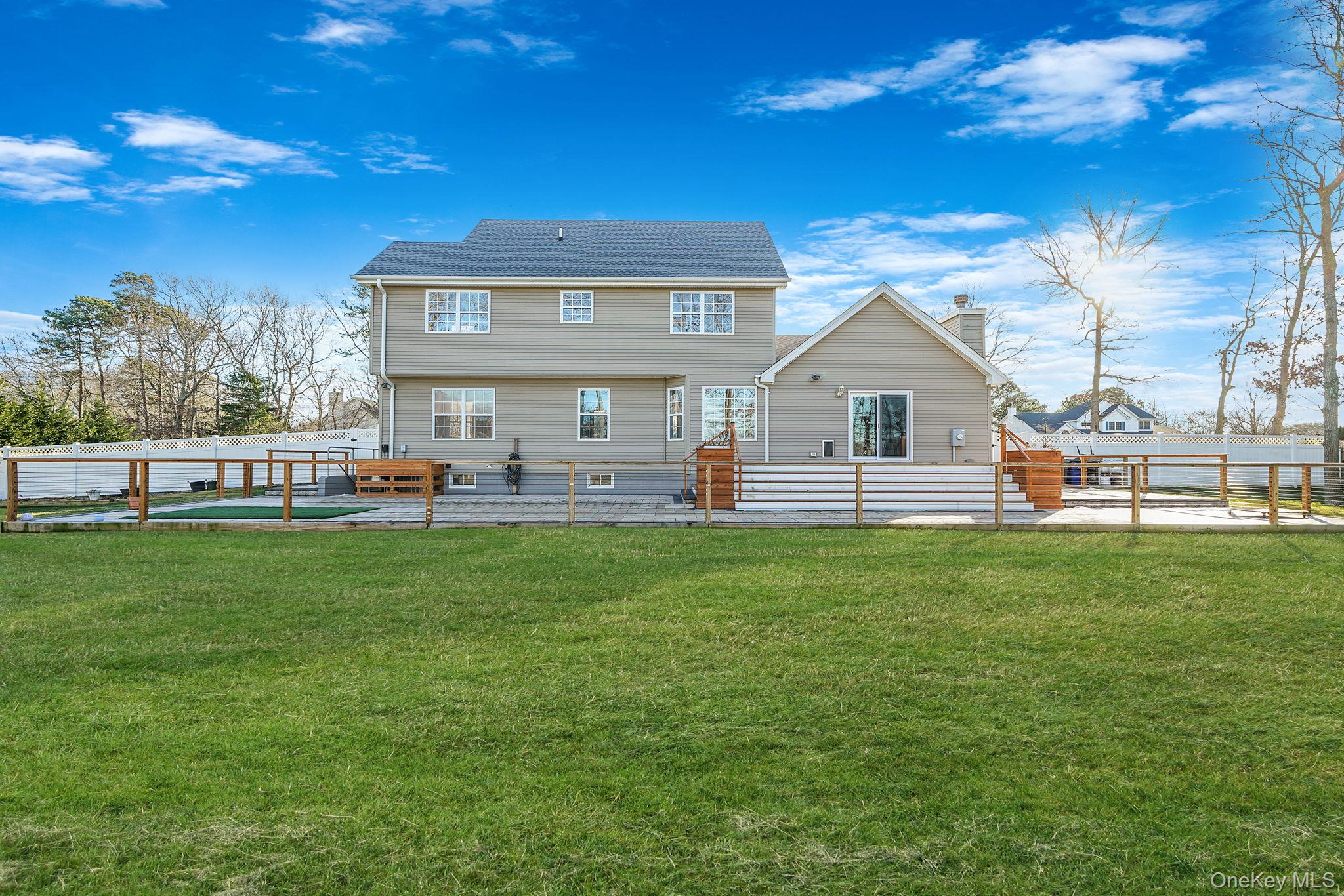 7 Sander Court, Middle Island, NY 11953