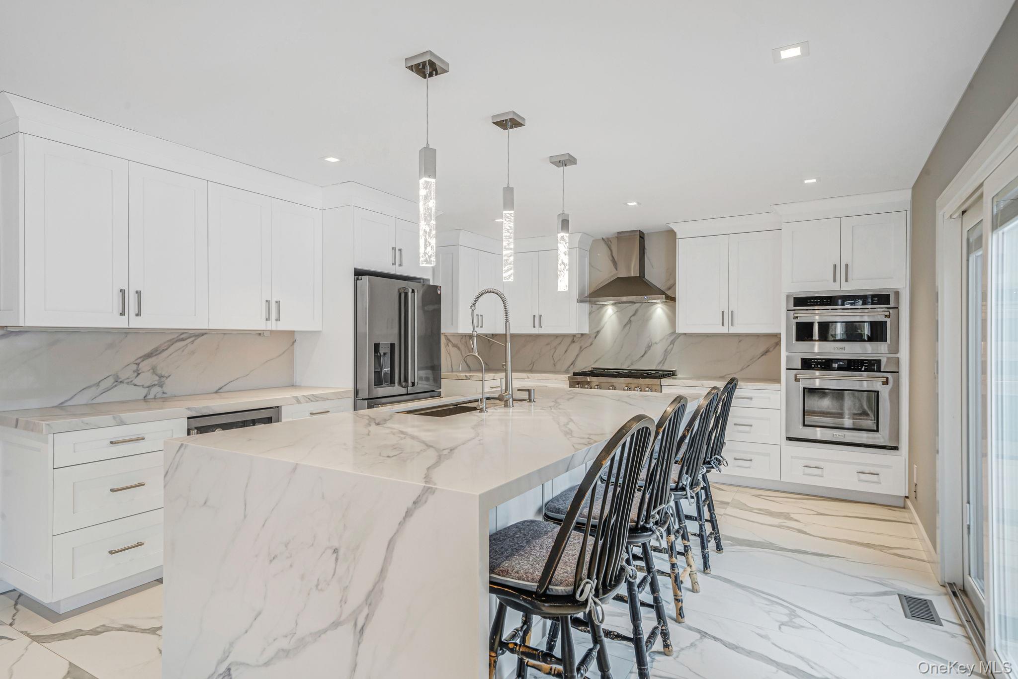 7 Sander Court, Middle Island, NY 11953