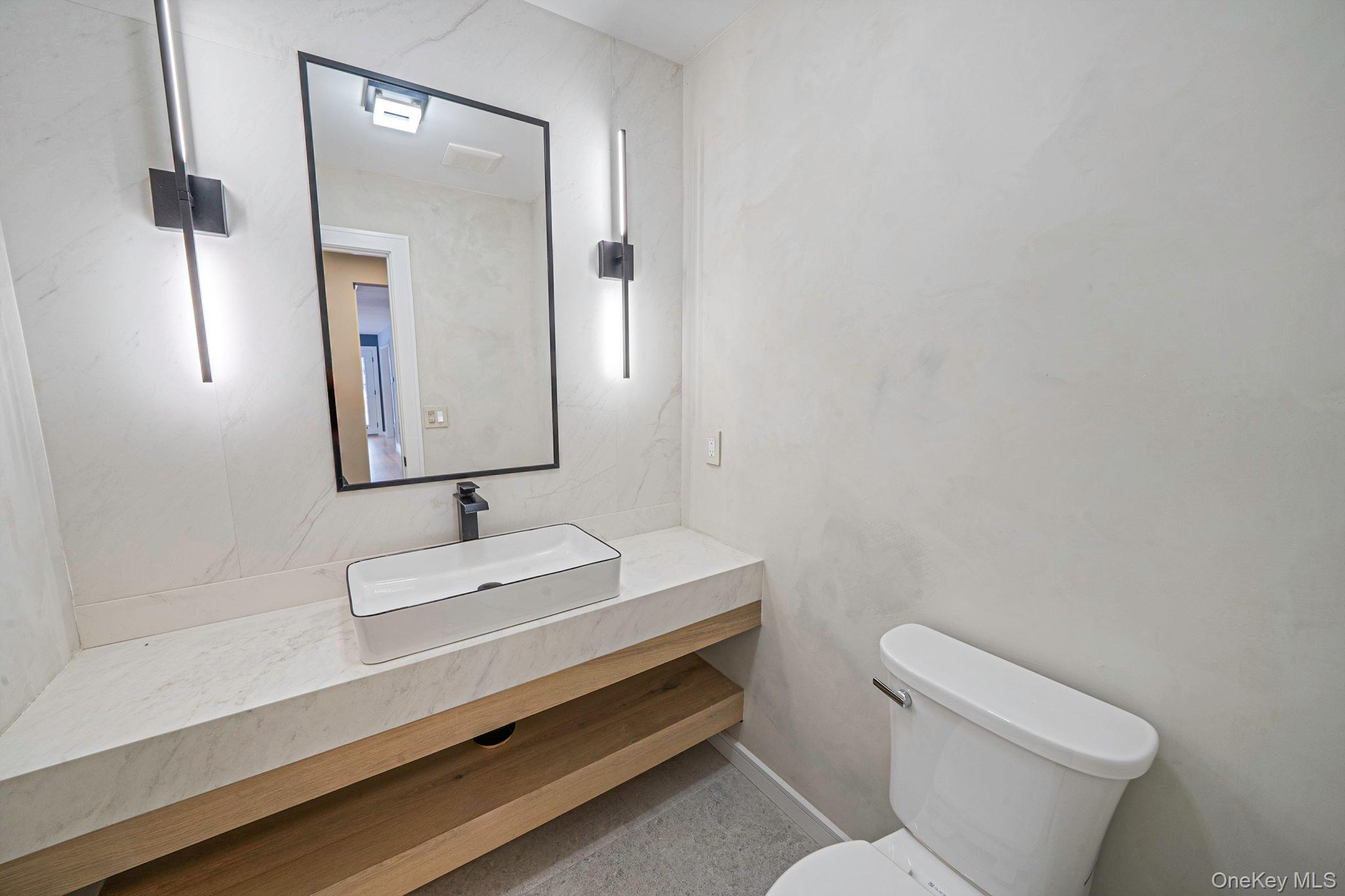 7 Sander Court, Middle Island, NY 11953