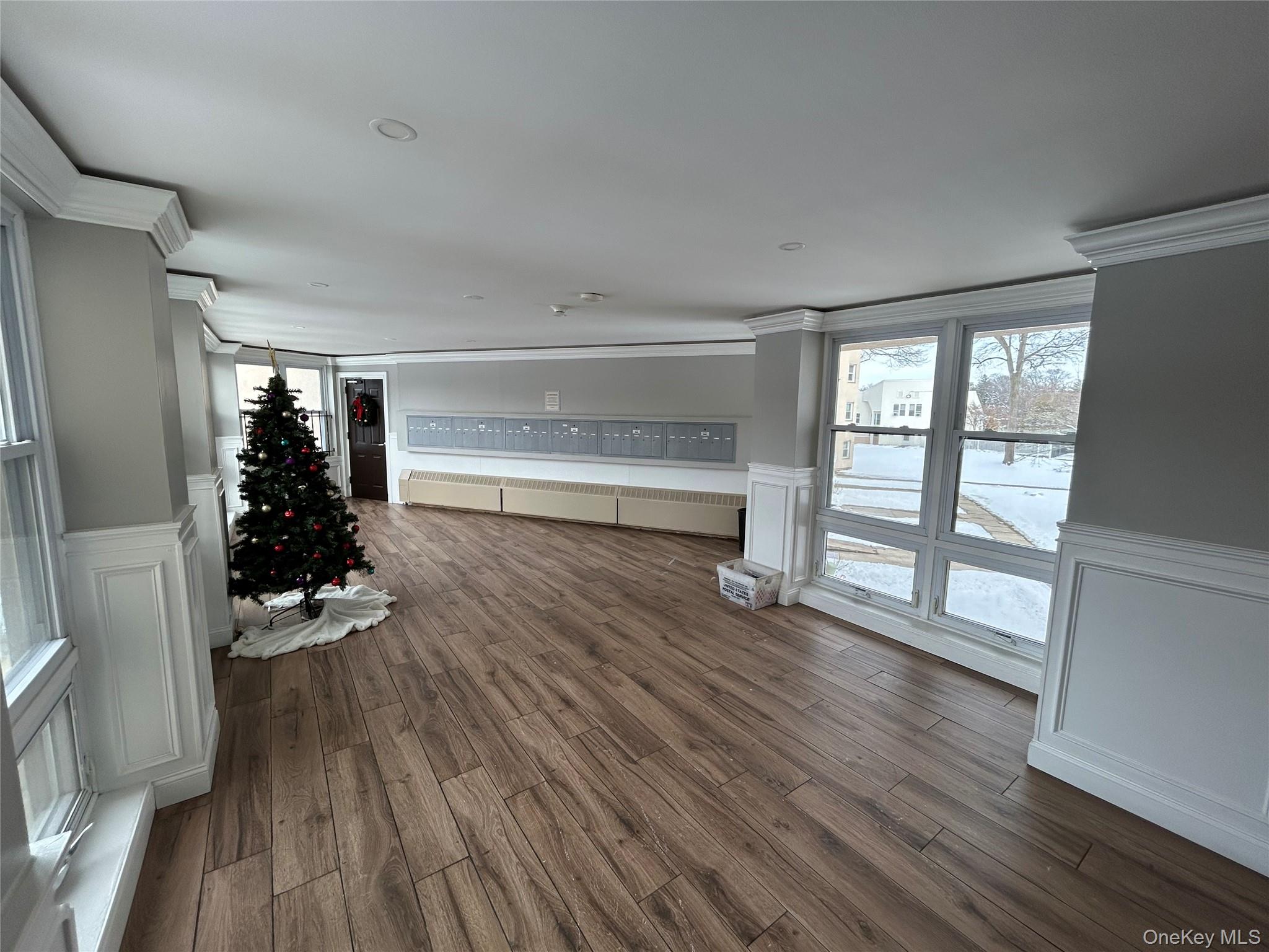 240 Lowndes Avenue # 117G, Huntington Station, NY 11746