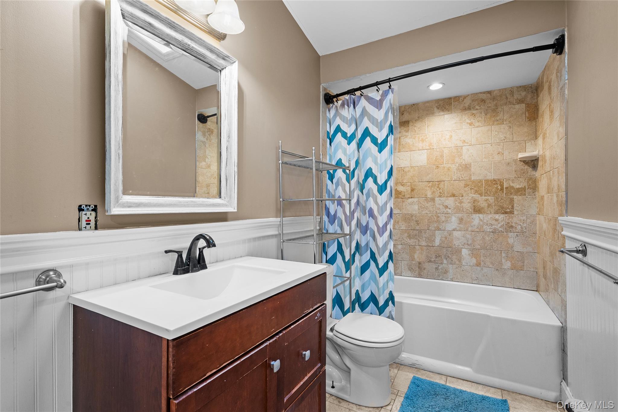 60 Pickwick Lane, North Babylon, NY 11703