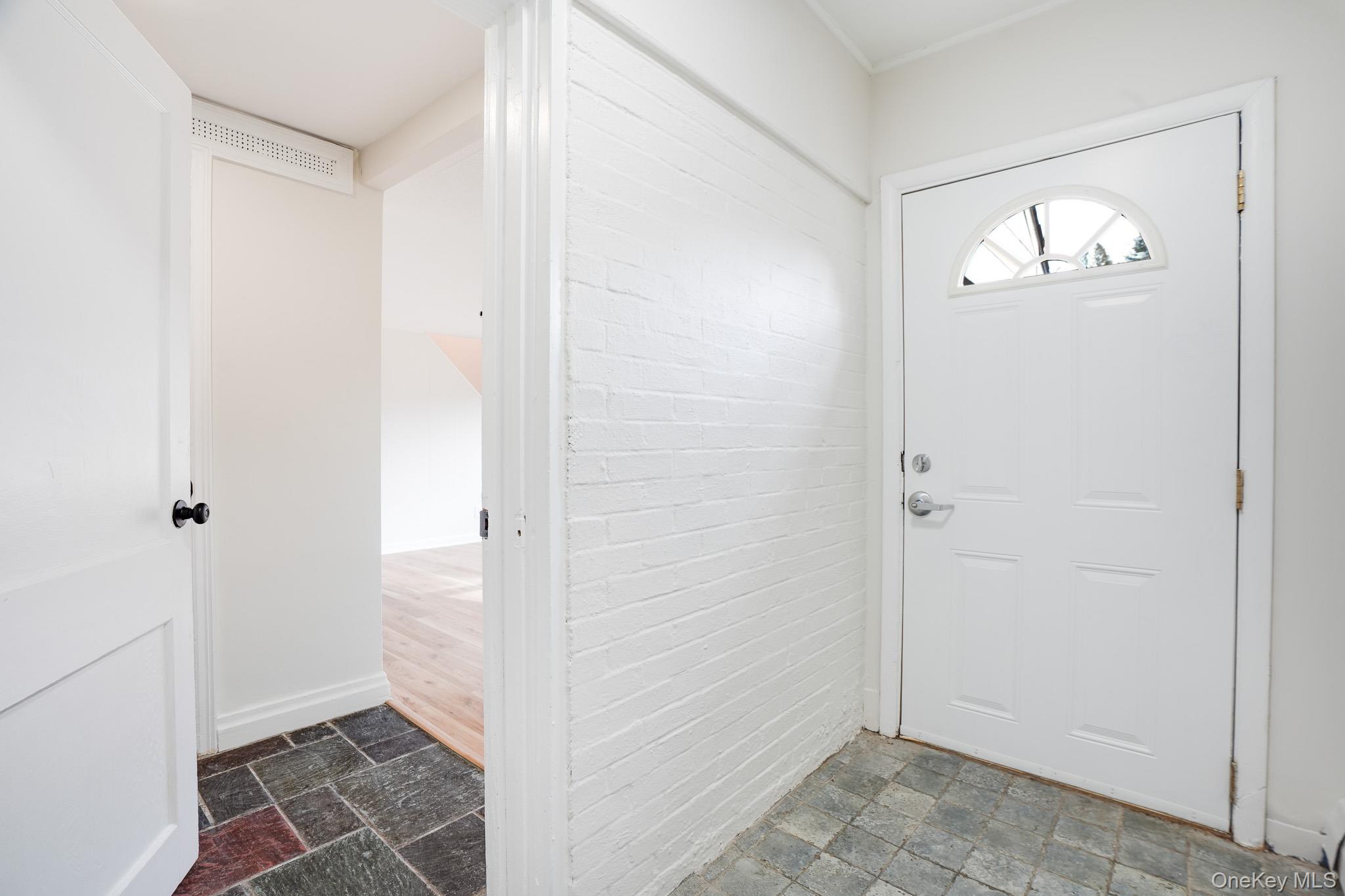 3 Pond Road, Hyde Park, NY 12601