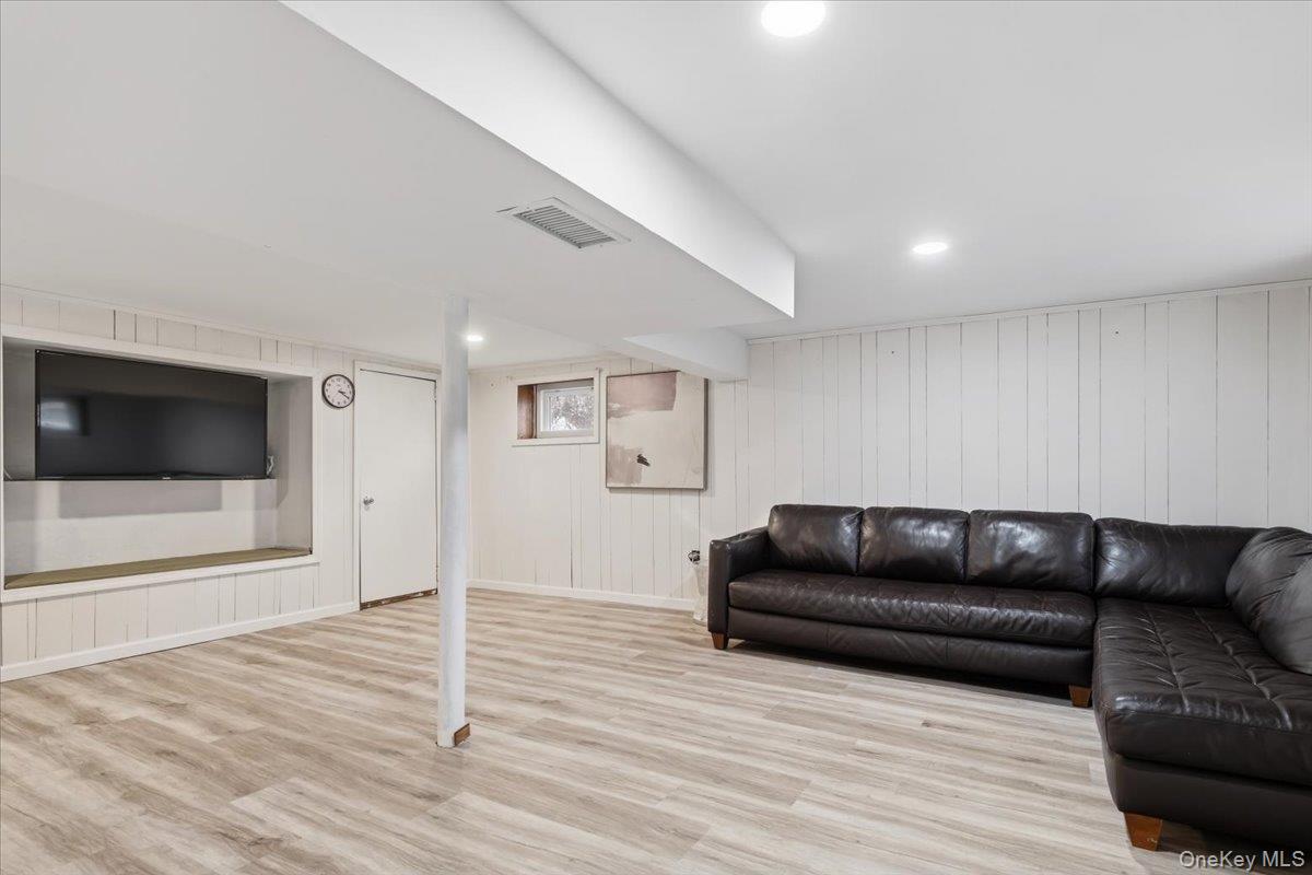 39 Darling Avenue, New Rochelle, NY 10804