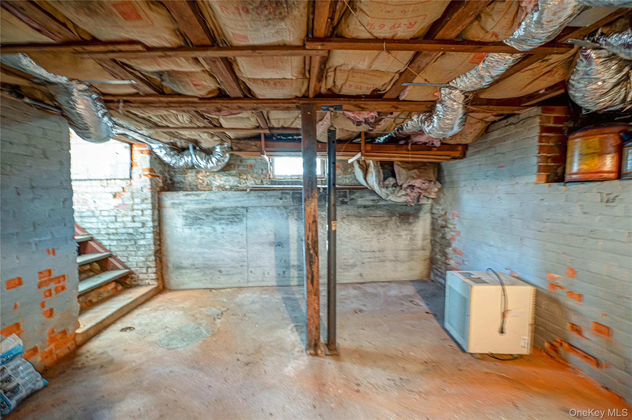 179 G Springville Road, Hampton Bays, NY 11946