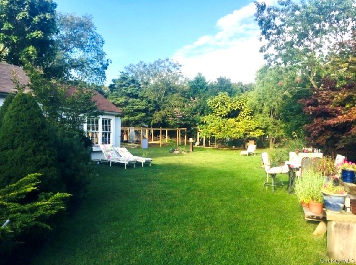 179 G Springville Road, Hampton Bays, NY 11946