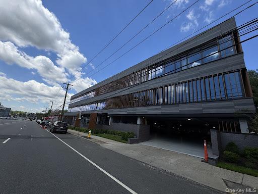 277 Northern Blvd # 1, Great Neck, NY 11021