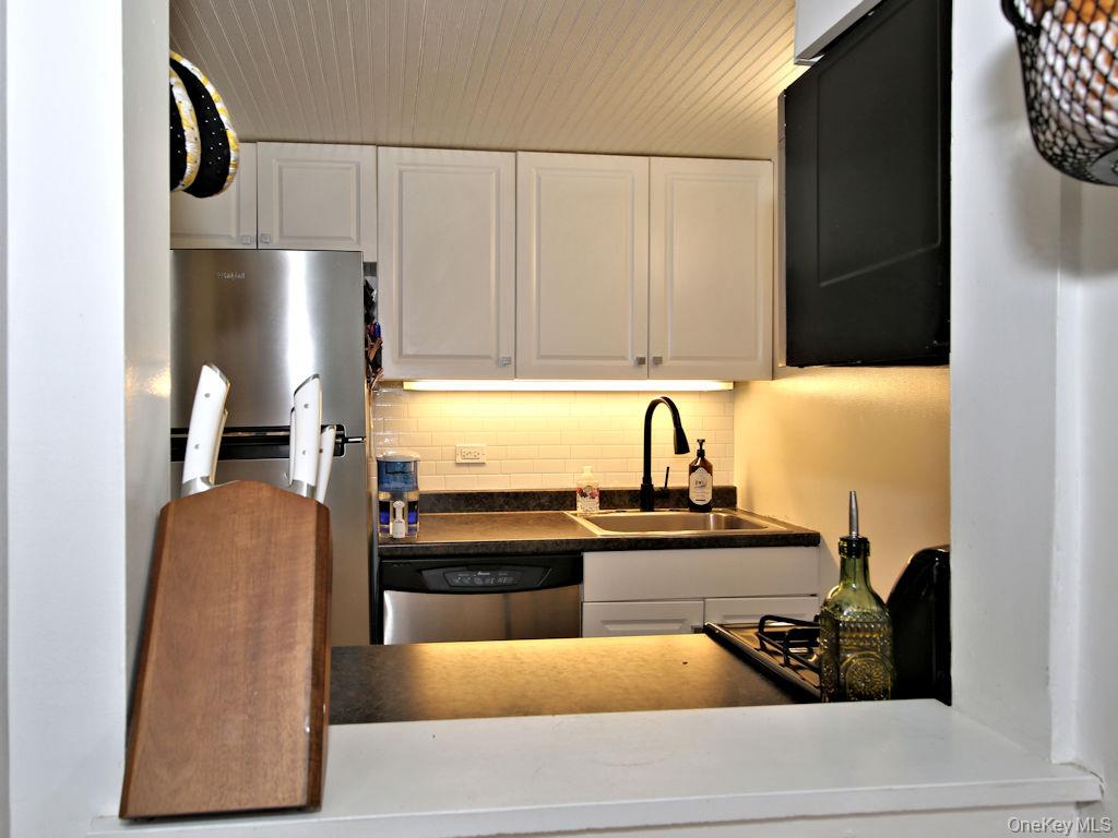 1 Landmark Square # 410, Port Chester, NY 10573