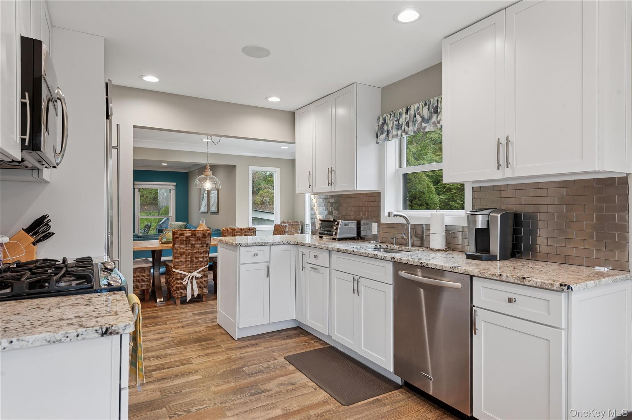 50 Hubbard Lane # 117, Southampton, NY 11968