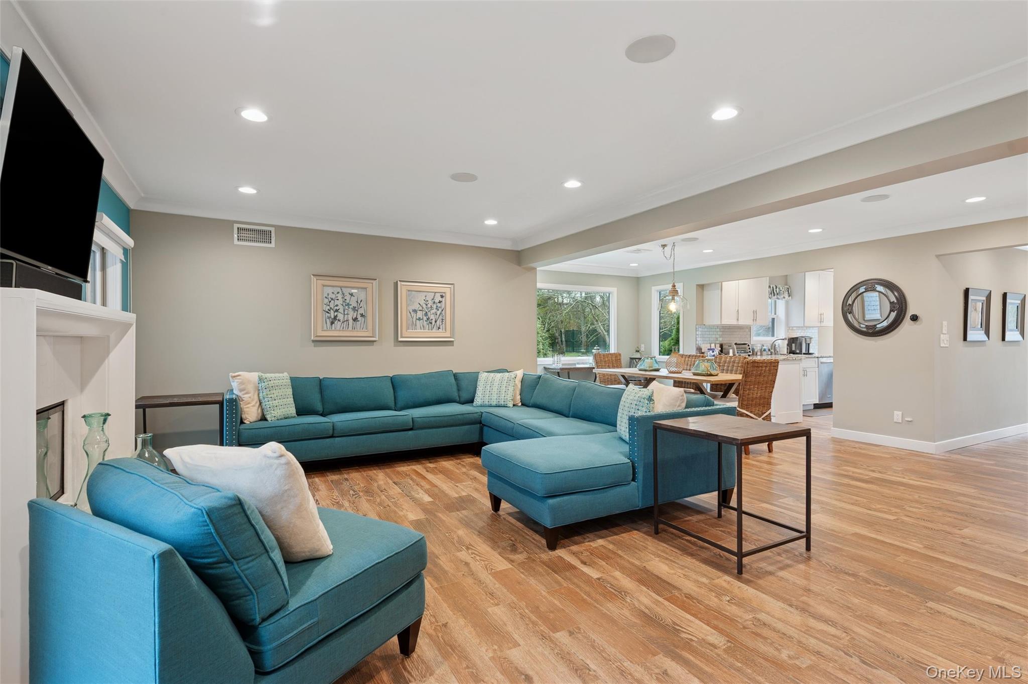 50 Hubbard Lane # 117, Southampton, NY 11968