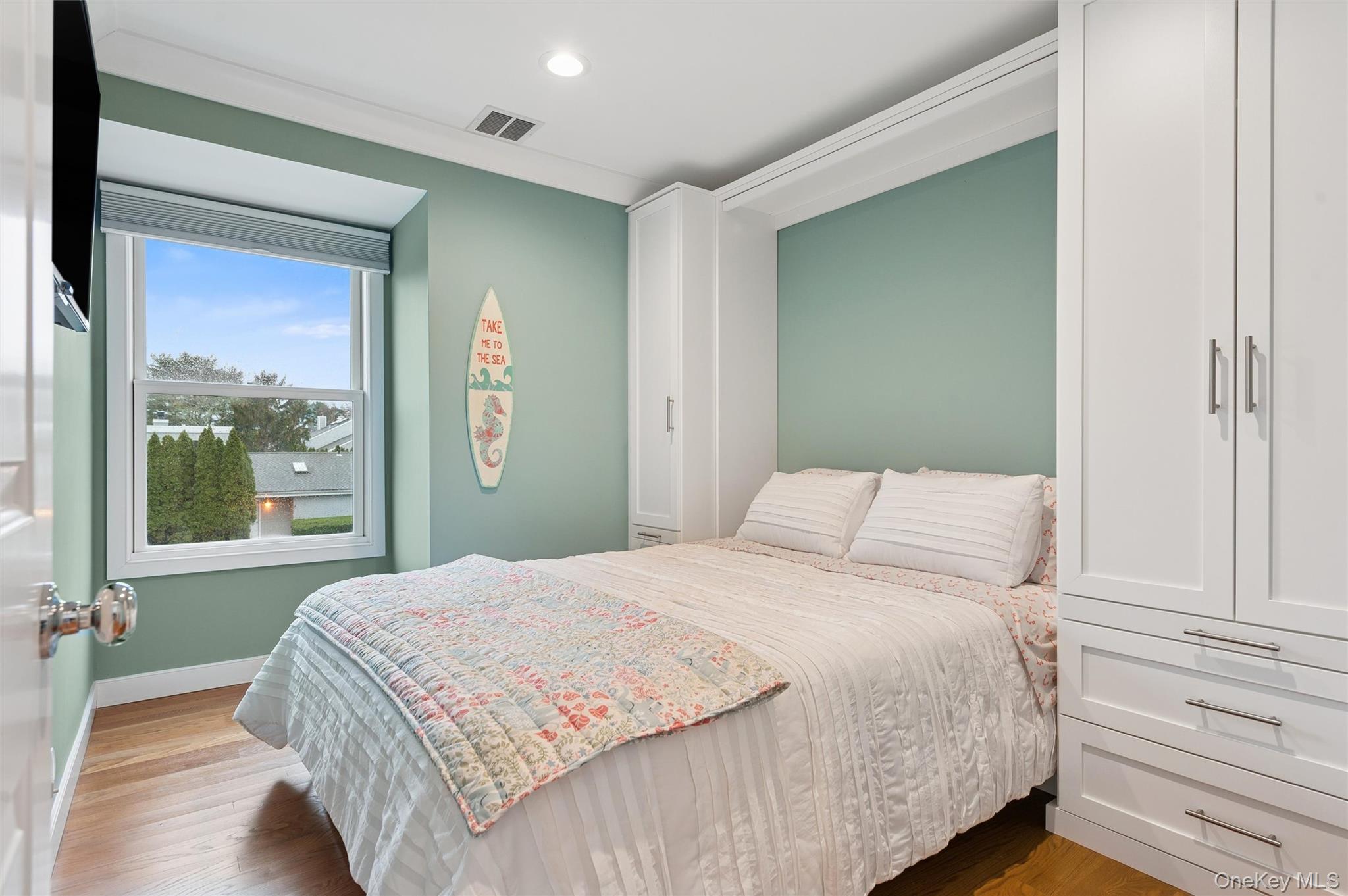 50 Hubbard Lane # 117, Southampton, NY 11968