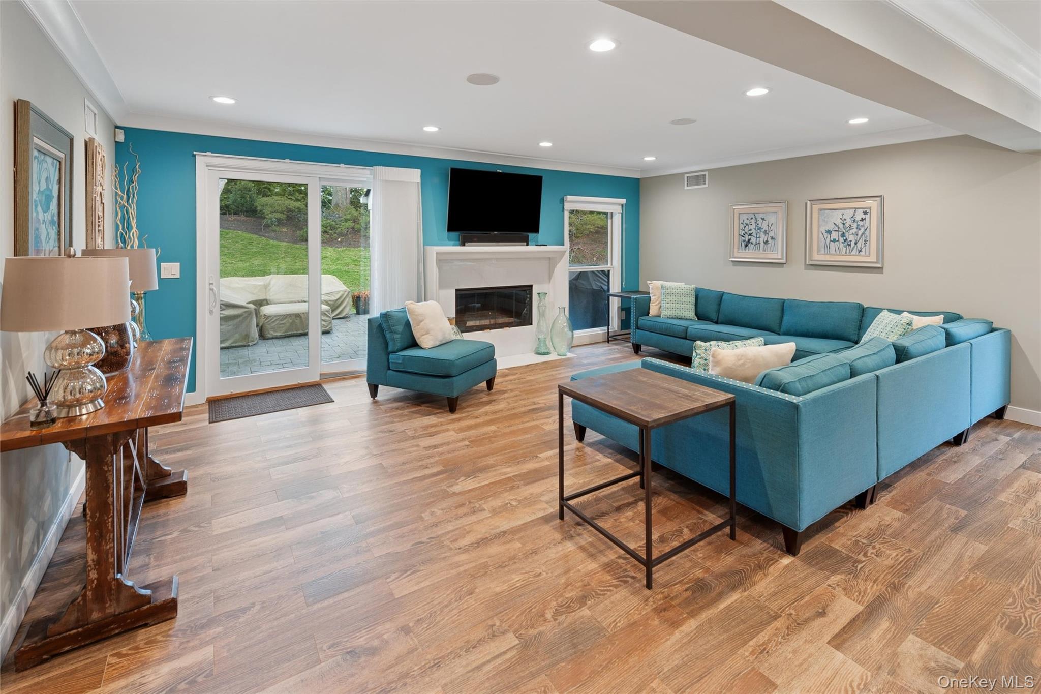 50 Hubbard Lane # 117, Southampton, NY 11968