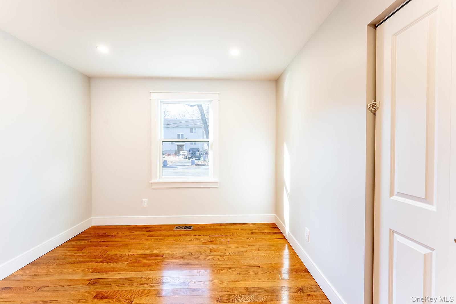 8 Overlook Court, Cortlandt Manor, NY 10567