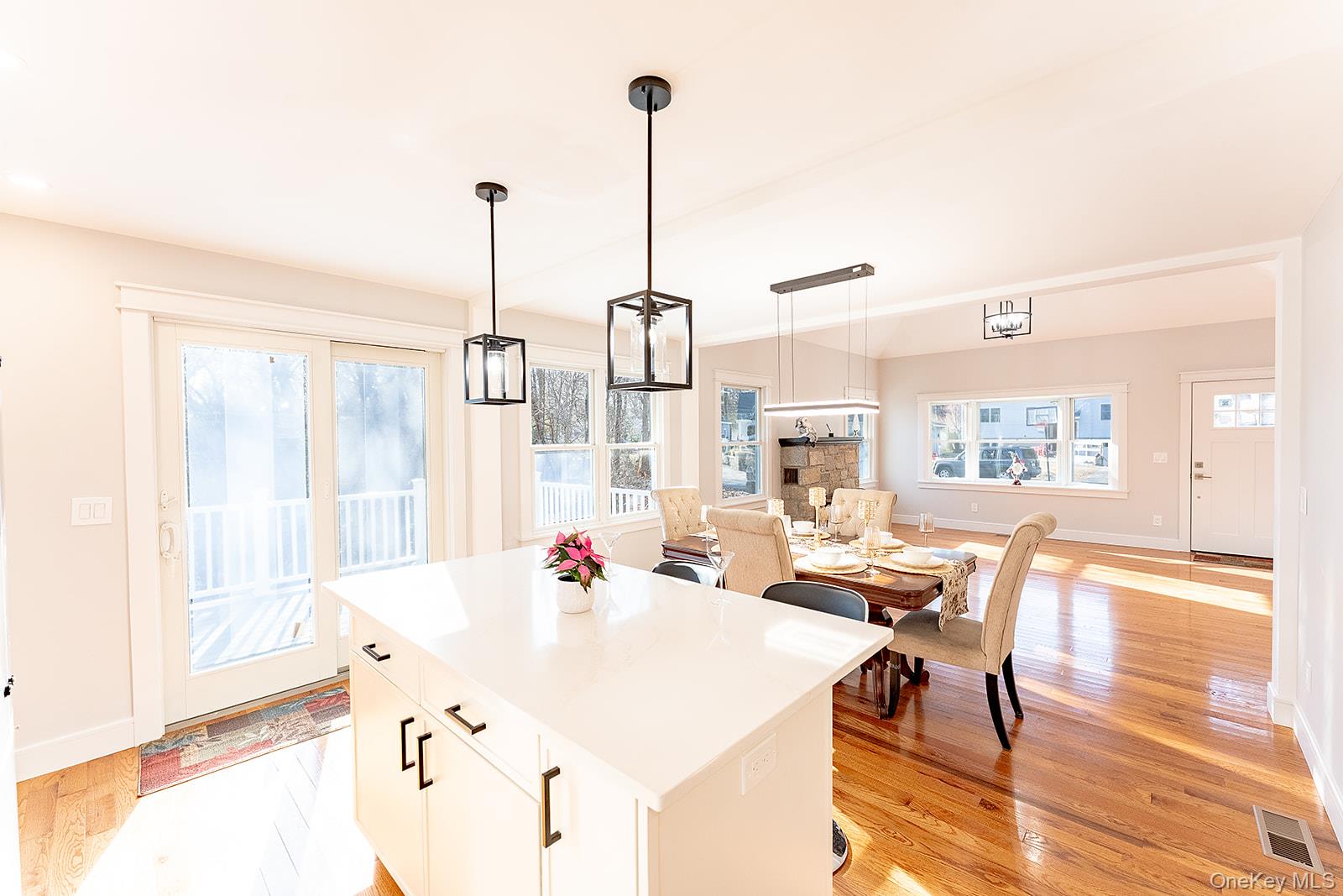 8 Overlook Court, Cortlandt Manor, NY 10567