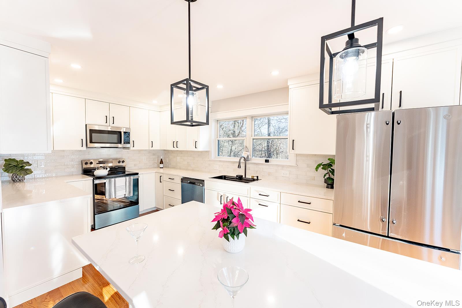 8 Overlook Court, Cortlandt Manor, NY 10567