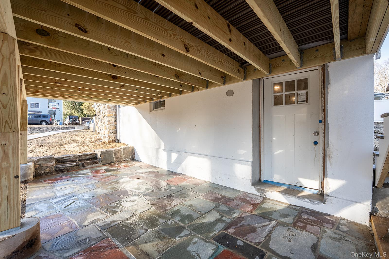 8 Overlook Court, Cortlandt Manor, NY 10567