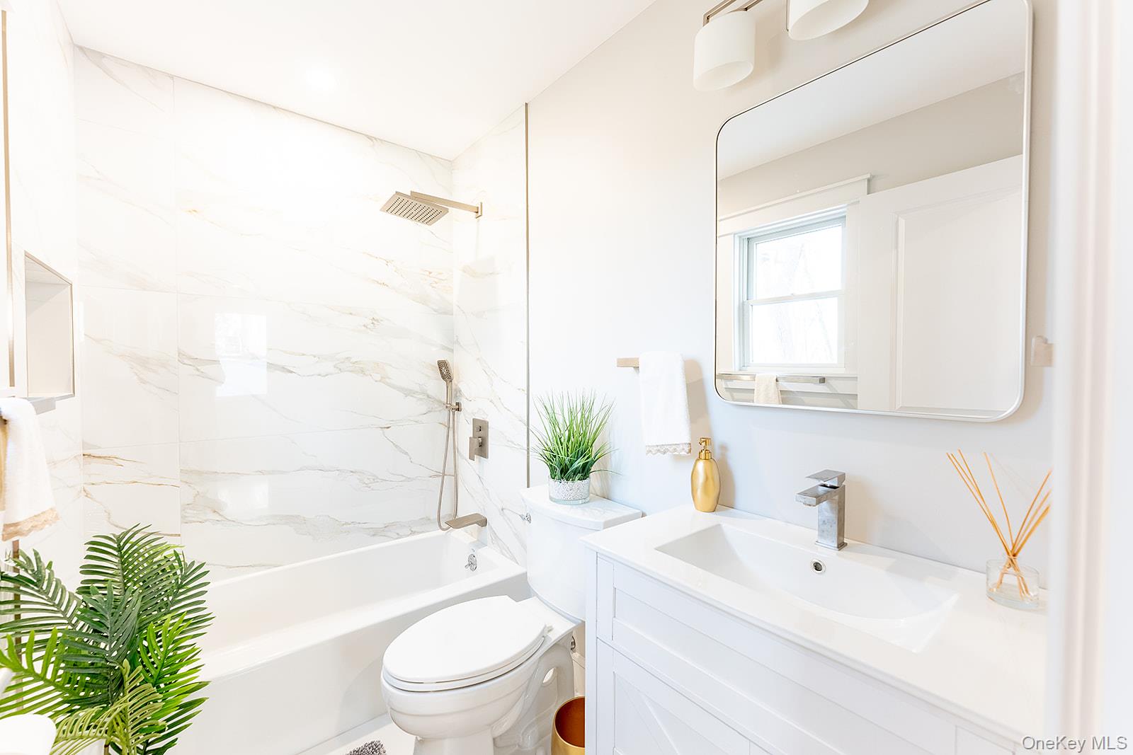 8 Overlook Court, Cortlandt Manor, NY 10567