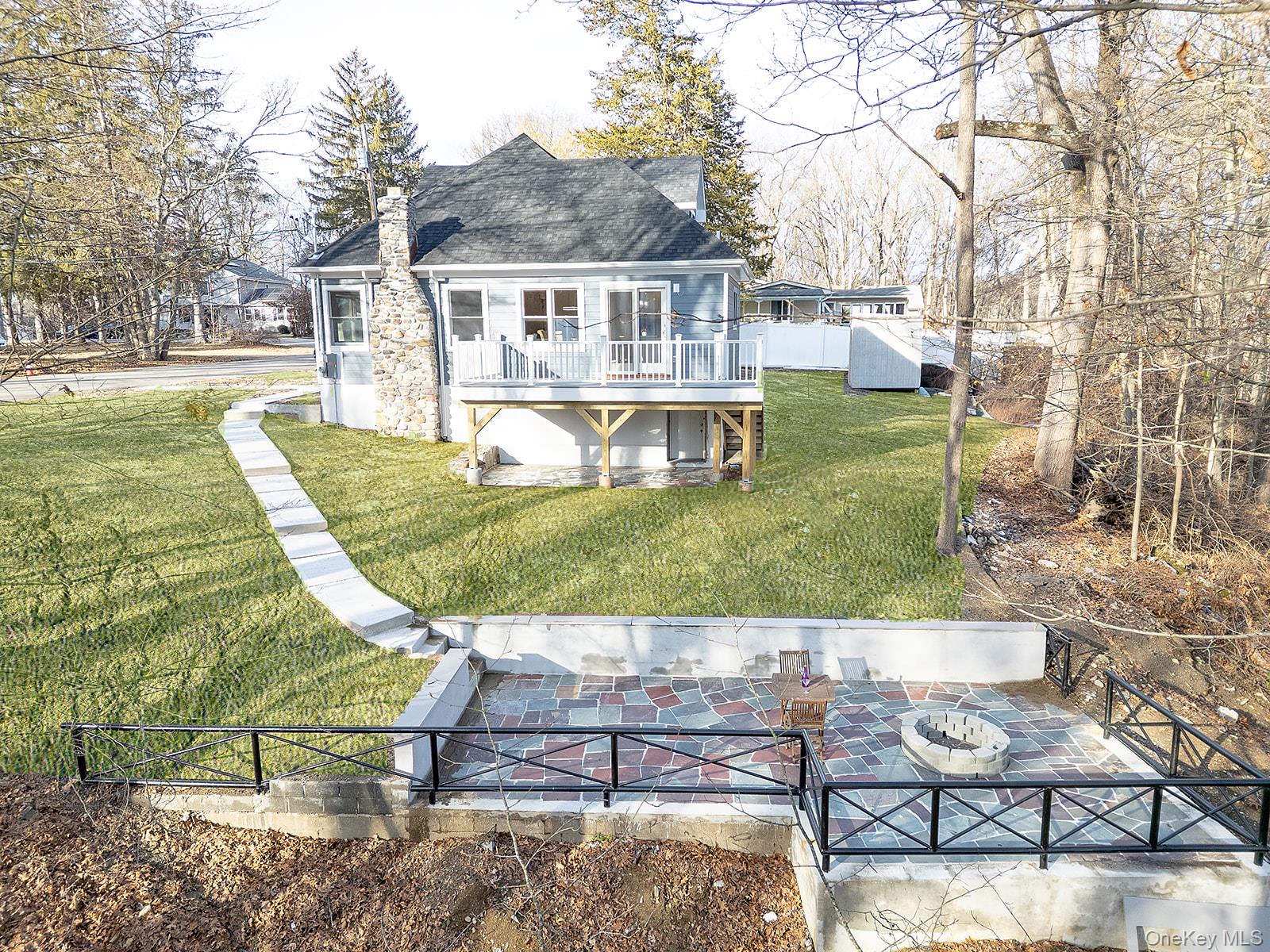 8 Overlook Court, Cortlandt Manor, NY 10567