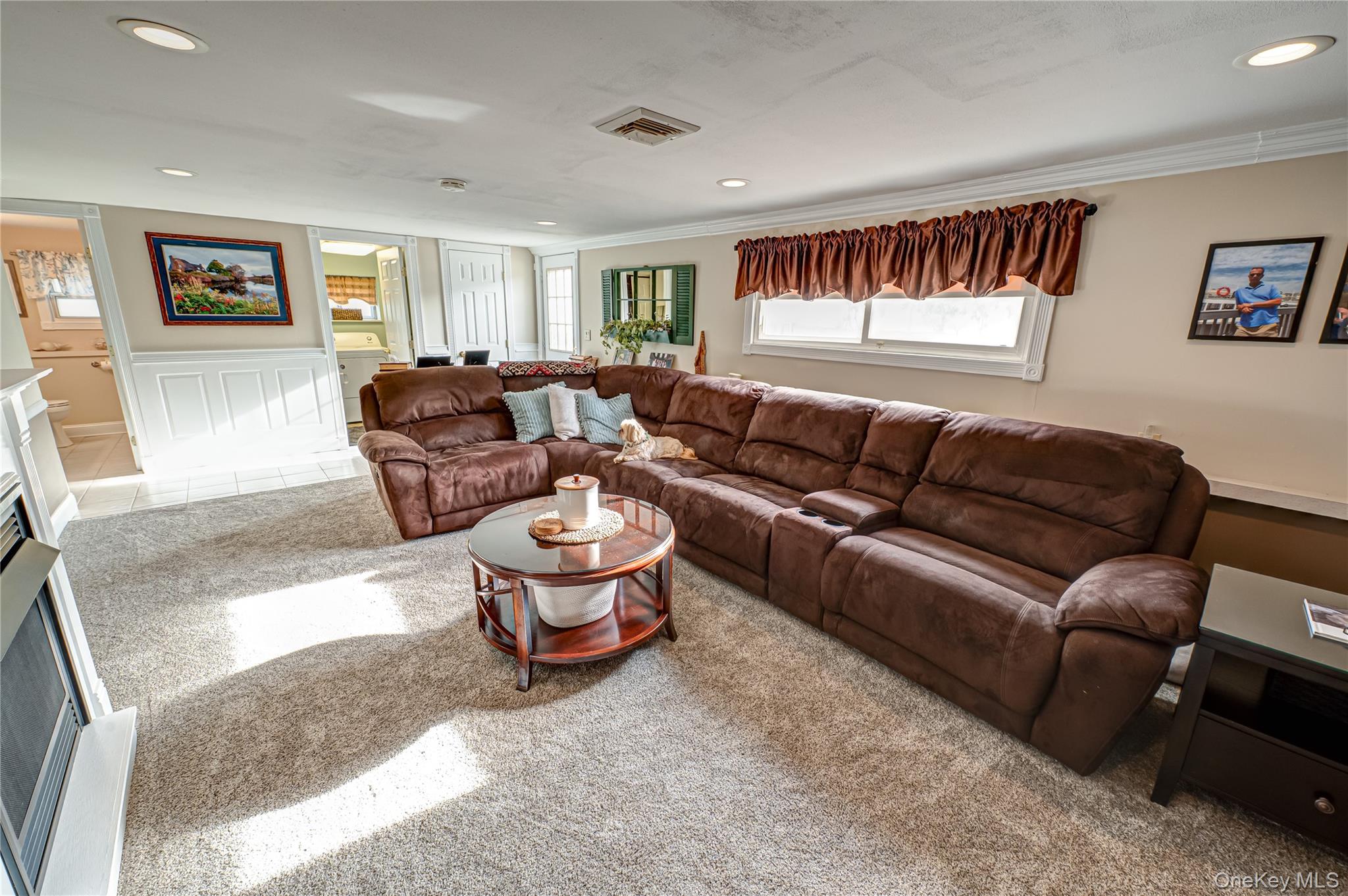 12 Ida Lane, North Babylon, NY 11703