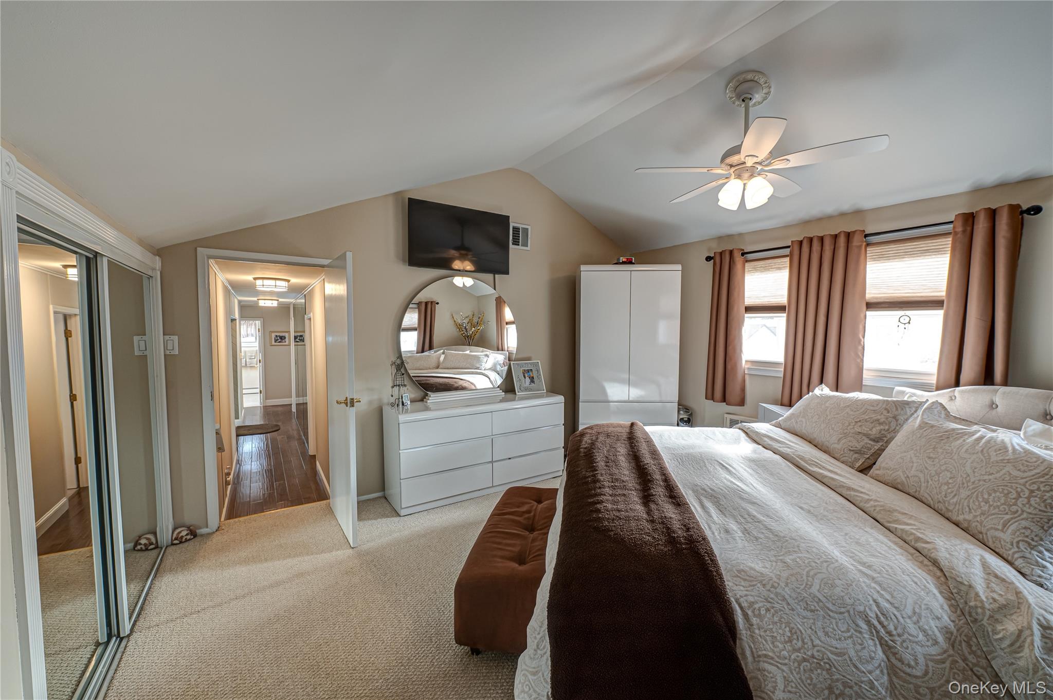 12 Ida Lane, North Babylon, NY 11703