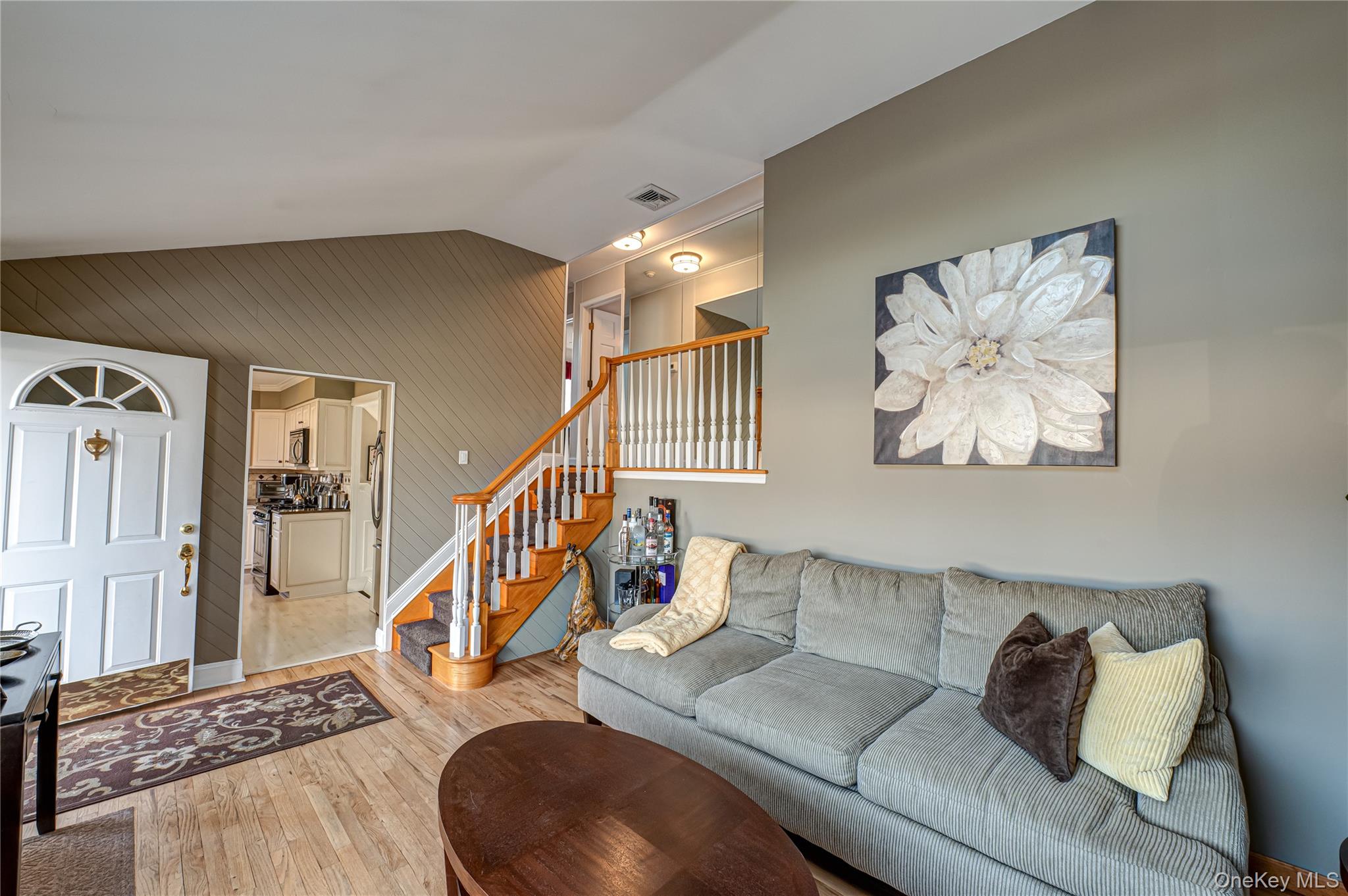 12 Ida Lane, North Babylon, NY 11703